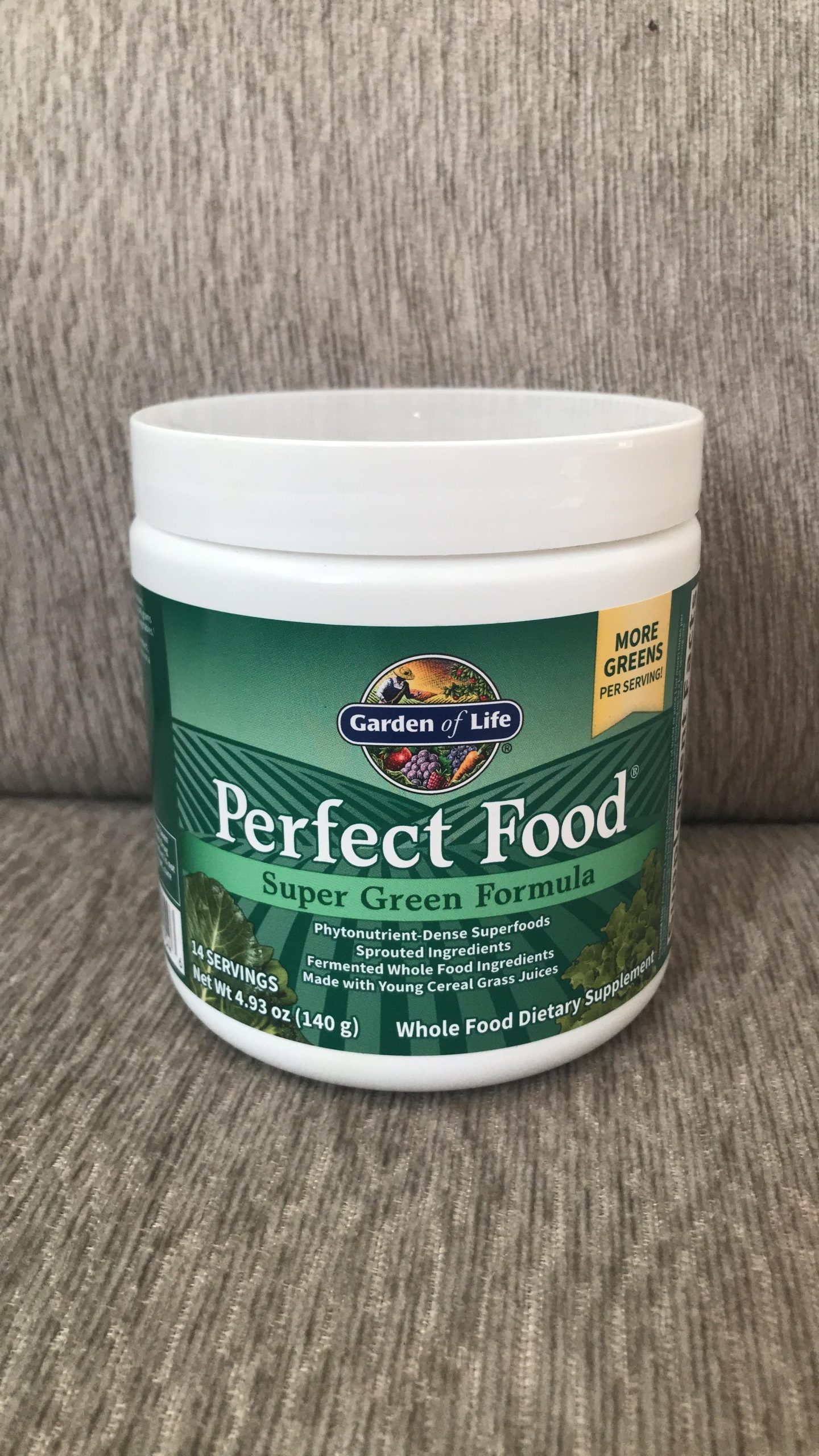 Garden of Life Perfect Food Super Green Formula - 60 Servings, 45 Superfoods, Greens, Fruit & Veggie Juice Superfood Powder Supplement, Probiotics & Organic Spirulina for Digestion & Immune Health customer photo 1