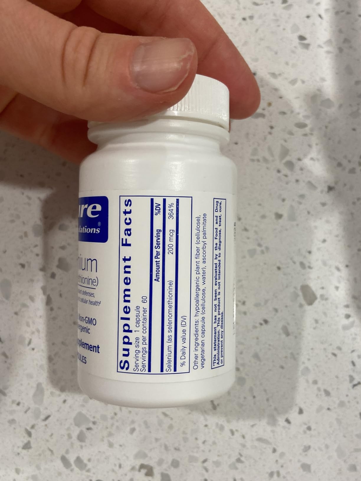 Pure Encapsulations Selenium - 200 mcg - for Healthy Cellular Function, Immune System & Antioxidant Defenses - Mineral Supplement - Vegan & Gluten Free - 60 Capsules customer photo 1