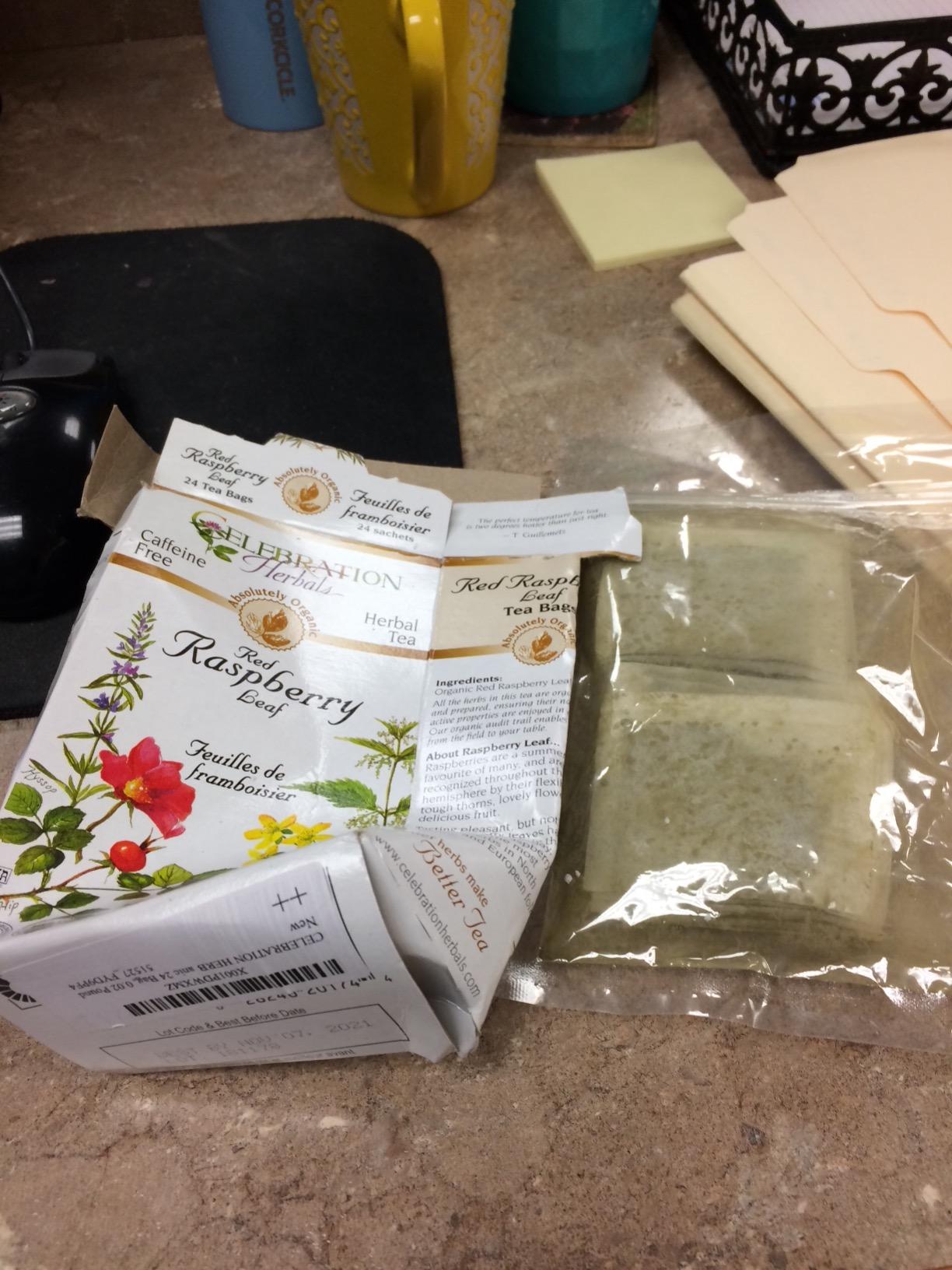 CELEBRATION HERBALS Fennel Seed Blonde Tea Organic 24 Bag, 0.02 Pound customer photo 2