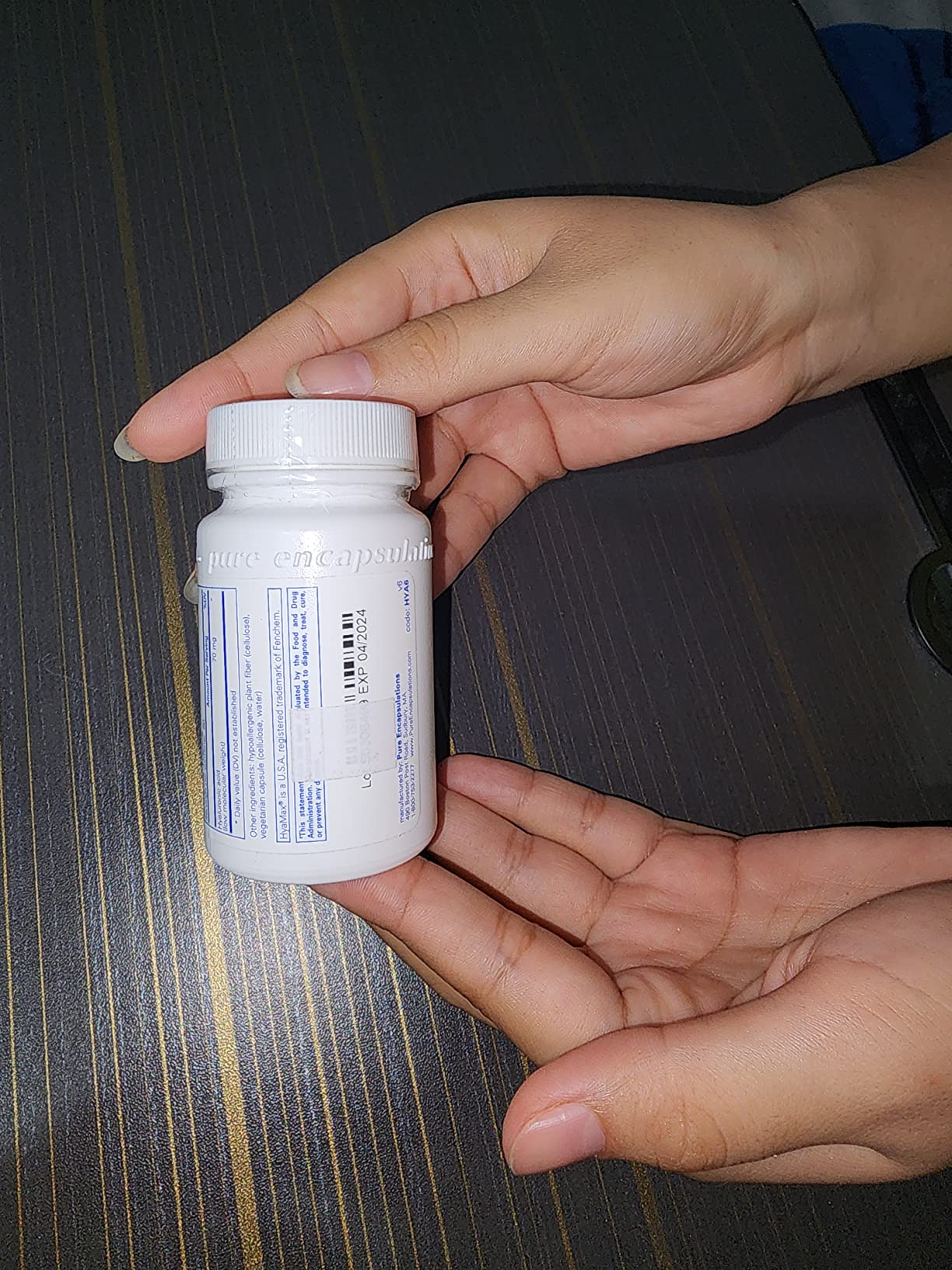 Pure Encapsulations Hyaluronic Acid - for Skin Hydration, Joint Lubrication & Joint Health - Effective Absorption - Gluten Free - Vegan & Non-GMO - 60 Capsules customer photo 1
