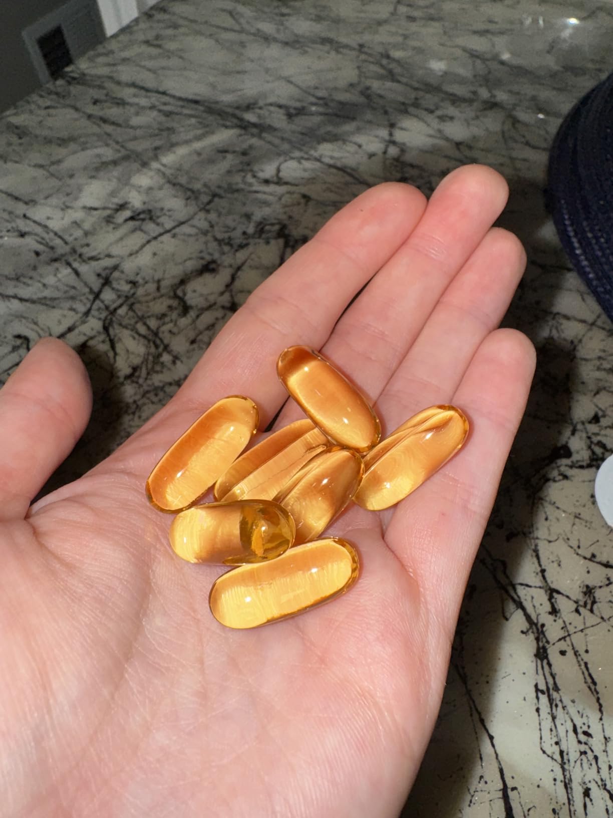 Carlson - Cod Liver Oil, Super 1000 mg + Vitamins A & D3, Wild Norwegian, Sustainably Sourced, 100 Softgels customer photo 1