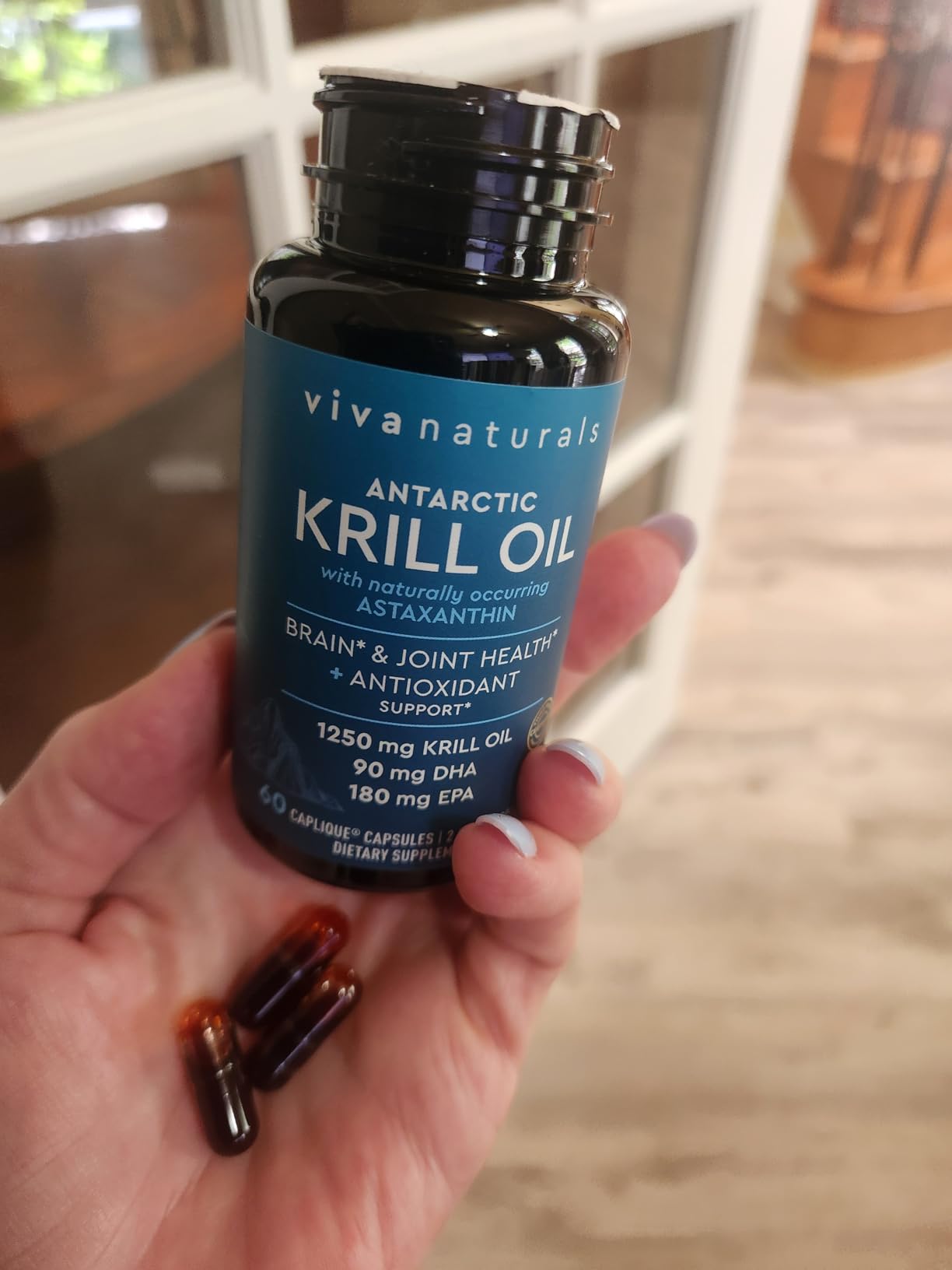 Viva Naturals Antarctic Krill Oil Omega 3 Supplements 1250 mg - DHA EPA Omega-3 & Astaxanthin Concentration for Joint Health, No Fish Burp - 60 Krill Oil Capsules customer photo 2