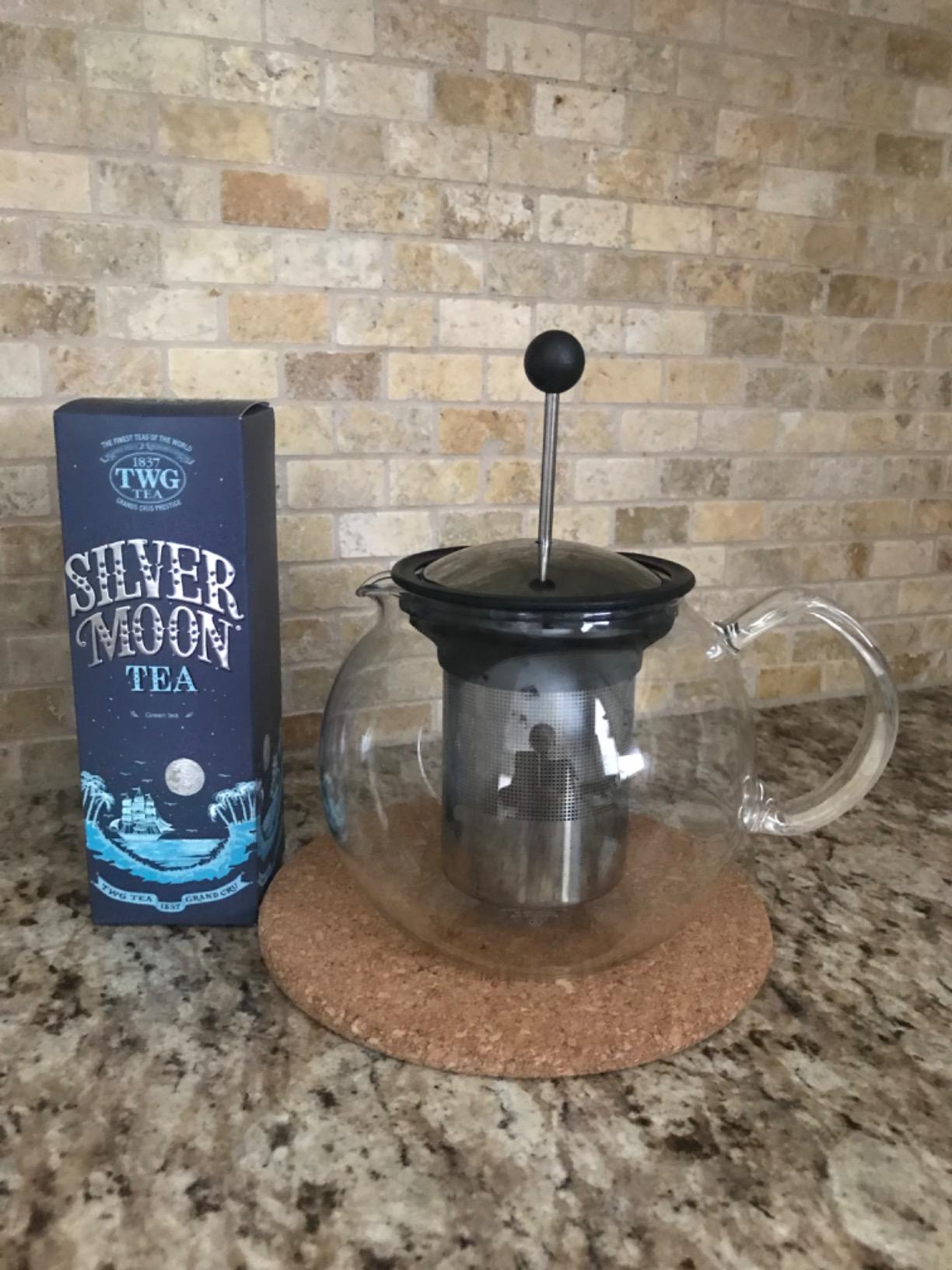 Bodum 34oz Assam Glass Tea Press with Stainless Steel Filter, Black Plastic Lid customer photo 2