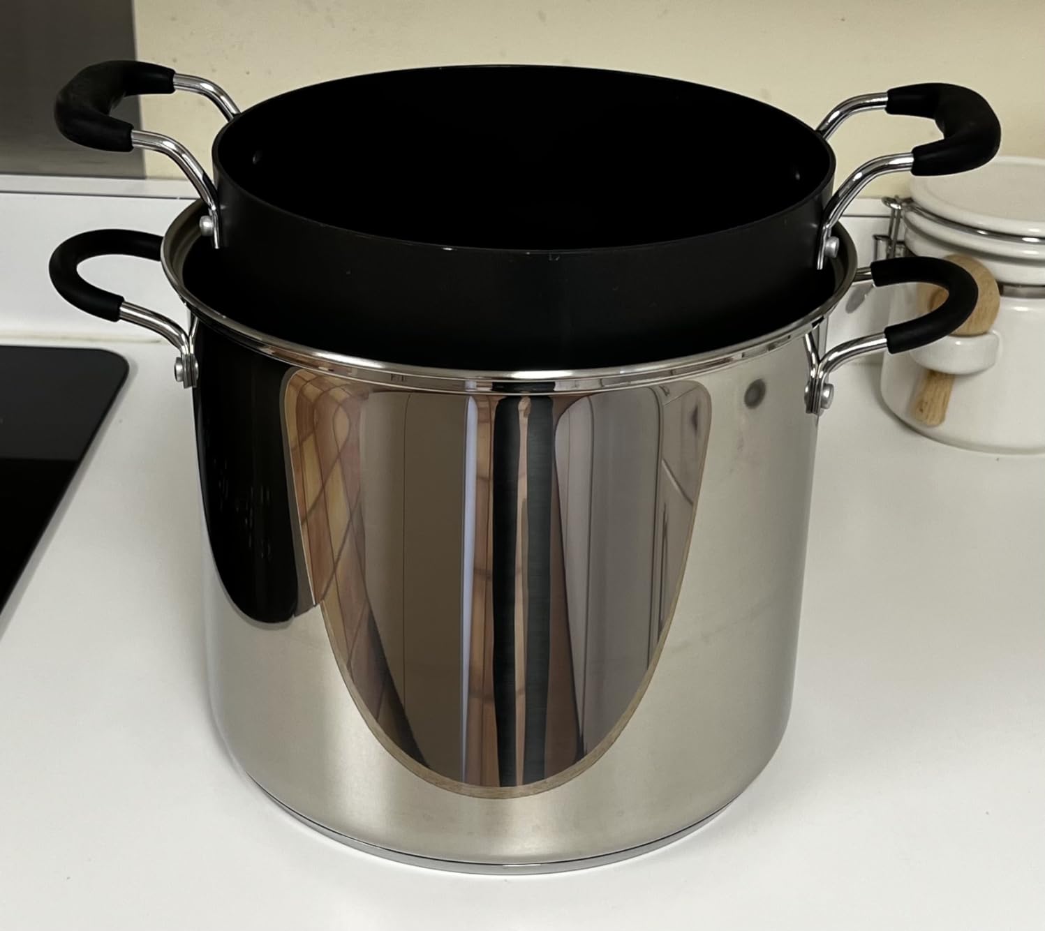 Cook N Home Professional Stainless Steel Stock Pot with Lid, Large Pot with Stay-Cool Handles, Cooking Pot for Pasta, Spaghetti, Compatible with Most Stovetops, Dishwasher Safe, 20-Quart customer photo 2