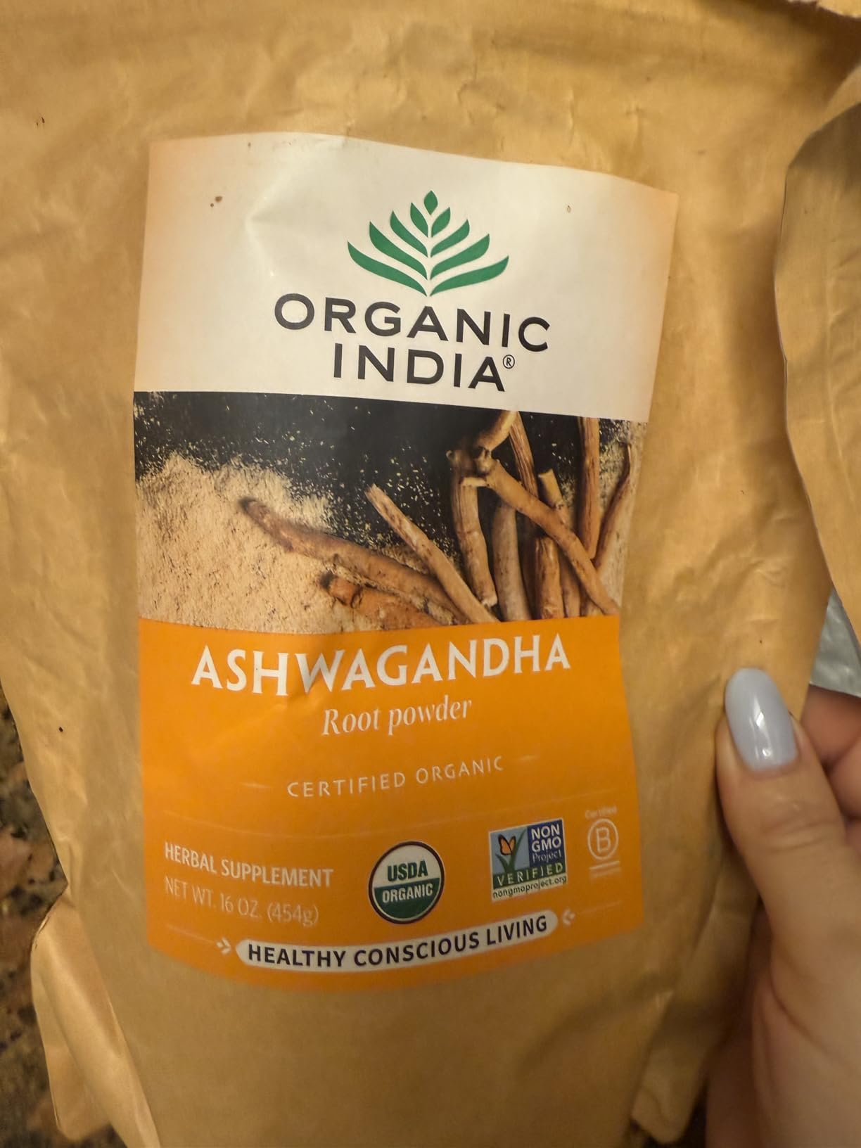 ORGANIC INDIA Ashwagandha Powder Organic - Ashwagandha Root Powder Bulk, Herbal Supplement - Vegan, Gluten-Free, Kosher, Non-GMO, Supports Stress Relief, Energy, and Sleep - 1lb Bag customer photo 1