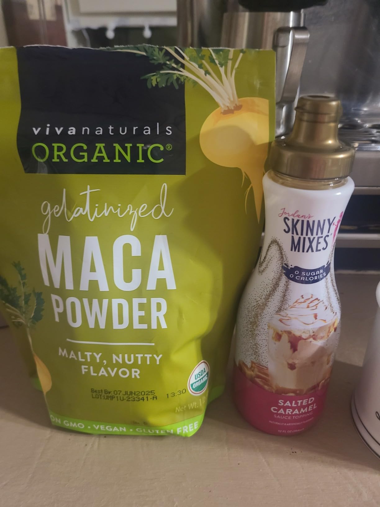 Viva Naturals Organic Maca Powder, Gelatinized, 16 oz (1 lb) - Vegan, USDA Organic, Gluten-Free, Non-GMO Peruvian Superfood in Resealable Bag customer photo 2