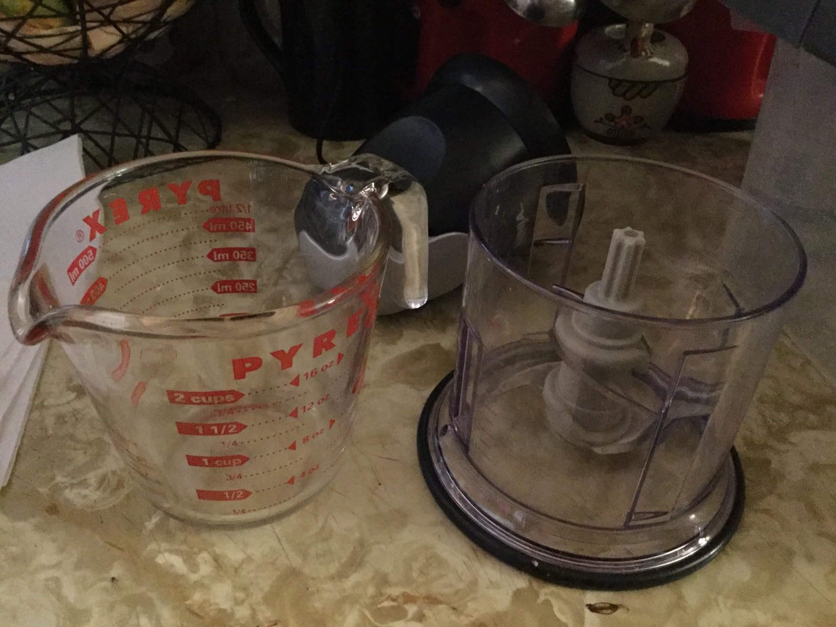 Ninja Food Chopper Express Chop with 200-Watt, 16-Ounce Bowl for Mincing, Chopping, Grinding, Blending and Meal Prep (NJ110GR), Gray customer photo 1