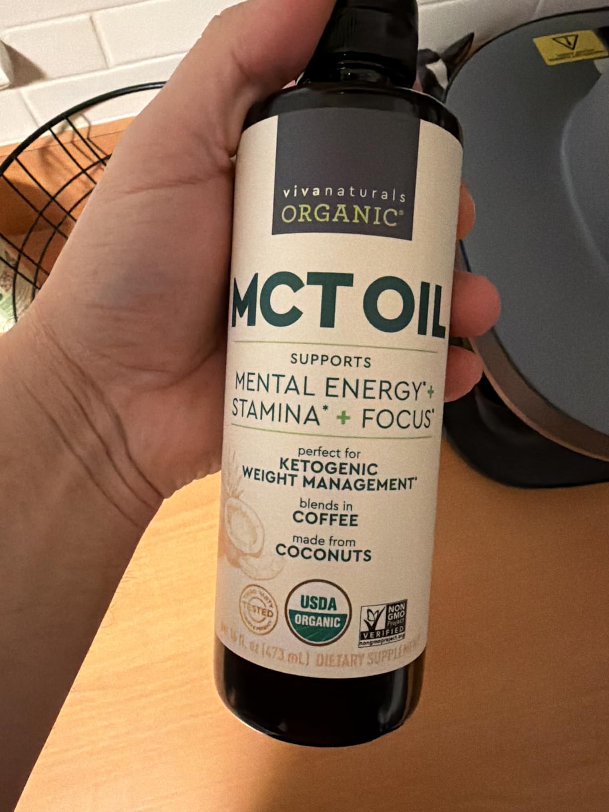 Viva Naturals Organic MCT Oil, 32 fl oz - MCT Oil for Coffee, USDA Organic, Non-GMO, Paleo Certified & Keto Friendly, Supports Energy & Mental Clarity customer photo 1