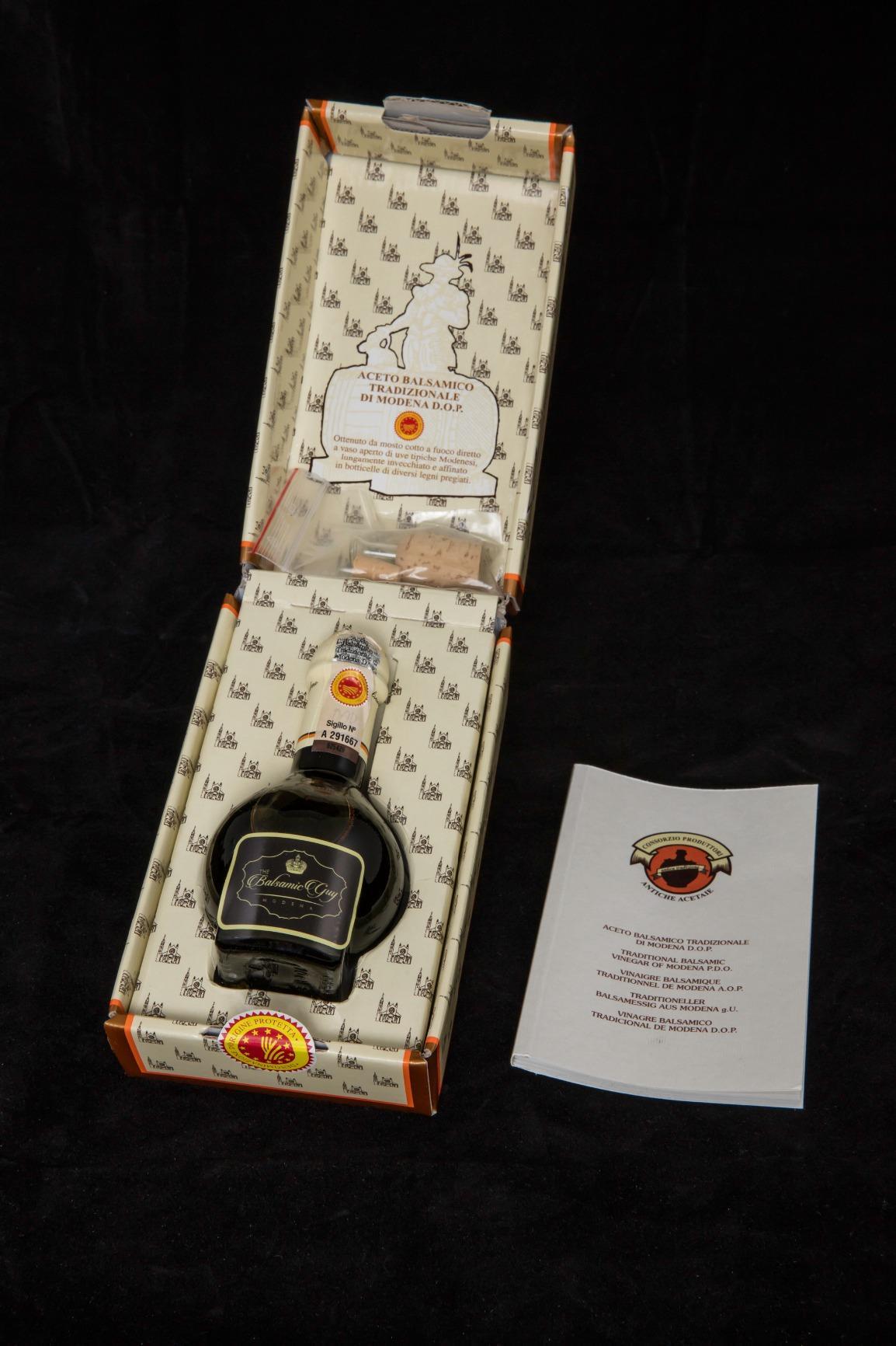 Balsamic Vinegar of Modena Traditional 12 year old DOP certified. Aceto Balsamico Tradizionale Affinato from Villa Ronzan The Balsamic Guy. customer photo 1