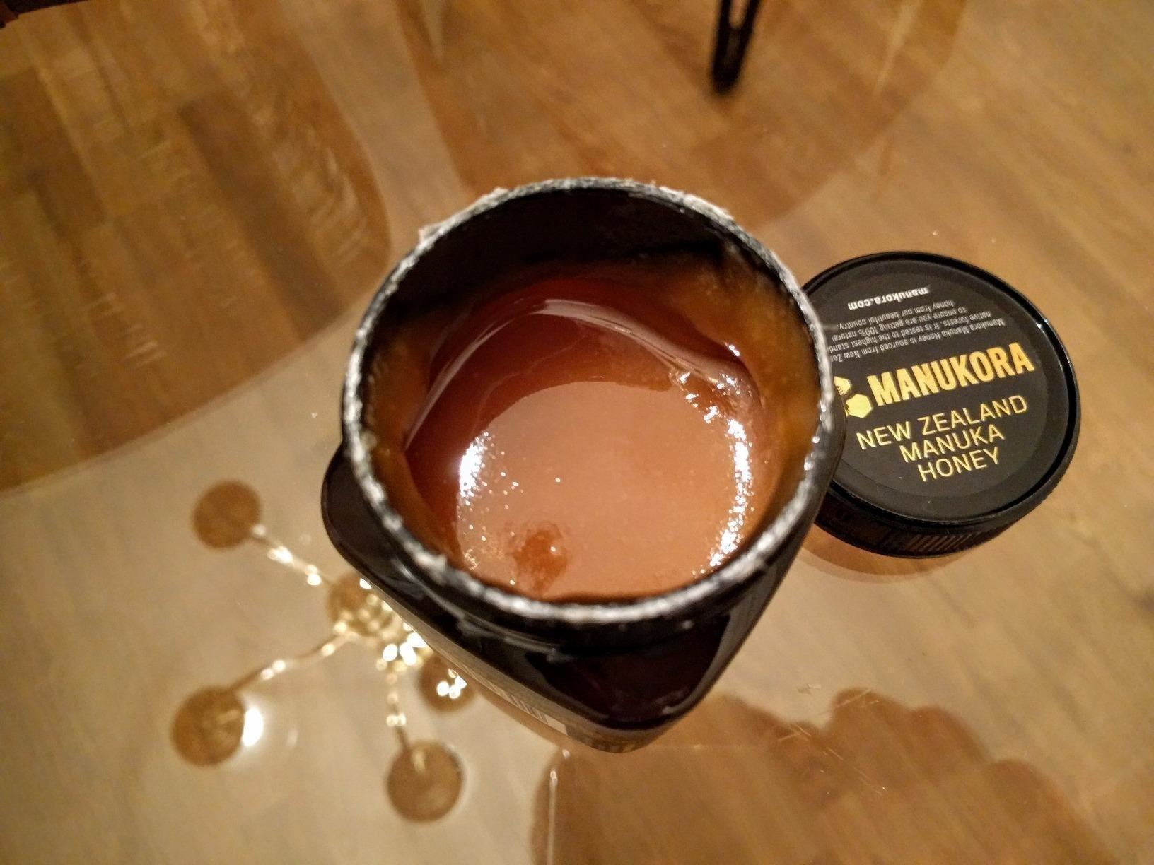 Manukora Raw Manuka Honey MGO 850+, New Zealand Honey, Superfood, 2000+ Natural Compounds, Non-GMO, Monofloral, 3rd-Party Tested, Glyphosate Residue Free, Traceable Hive-to-Hand, Immune and Digestive Support, 250g customer photo 1