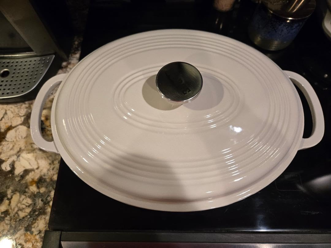 Lodge 7 Quart Enameled Cast Iron Oval Dutch Oven, Oyster White customer photo 1