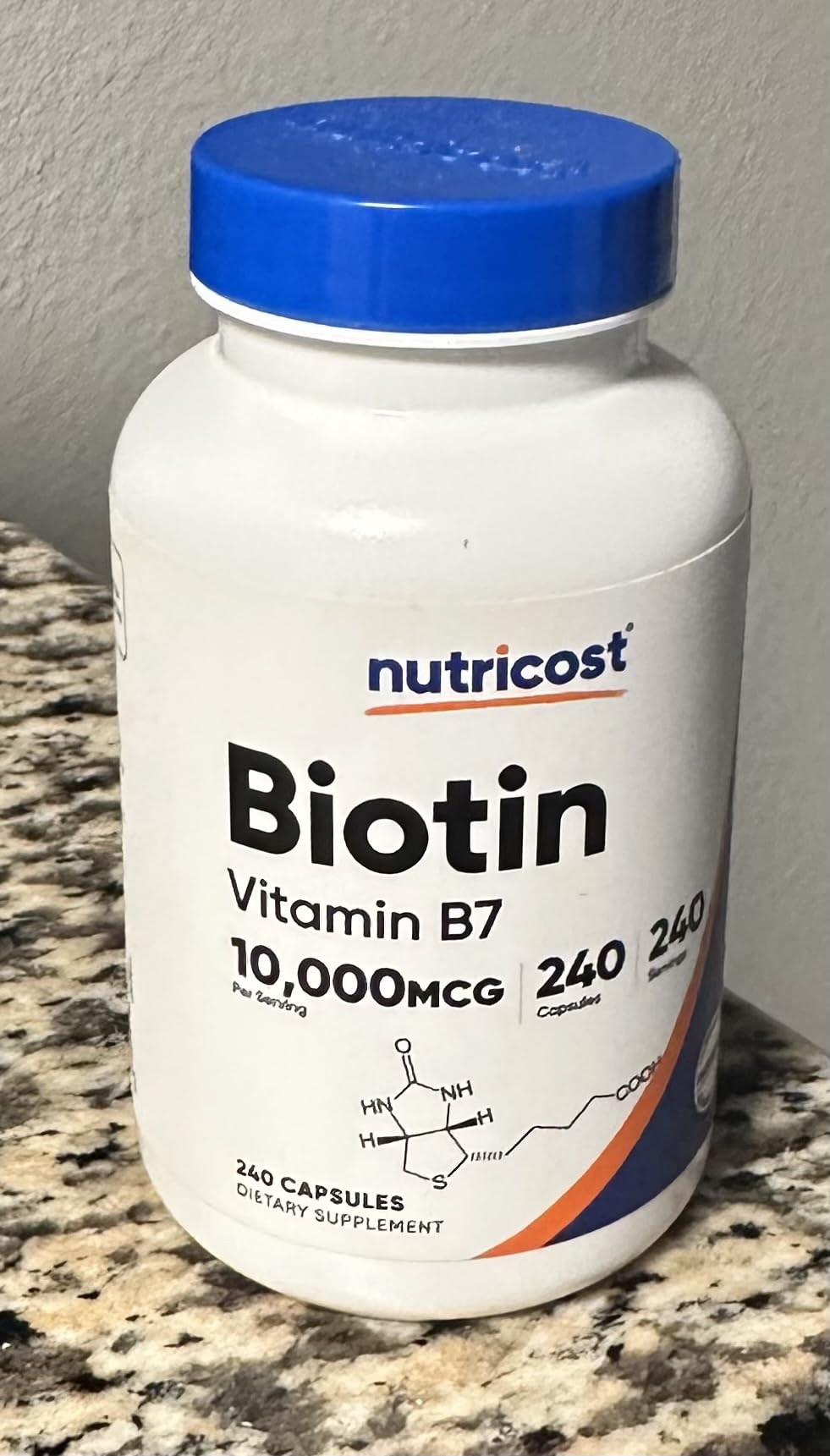Nutricost Biotin (Vitamin B7) 10,000mcg (10mg) Vitamin Supplement, 240 Capsules - Vegetarian, Gluten Free, Quick Release, Non-GMO customer photo 2