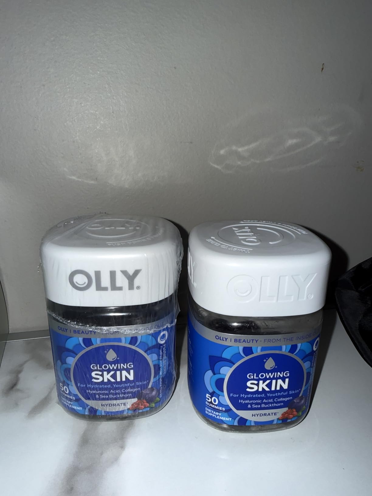 OLLY Glowing Skin Gummy, Hydrated & Youthful Skin,* Hyaluronic Acid, Collagen Peptides, Sea Buckthorn, Plump Berry Flavor, 25 Day Supply - 50 Count customer photo 1