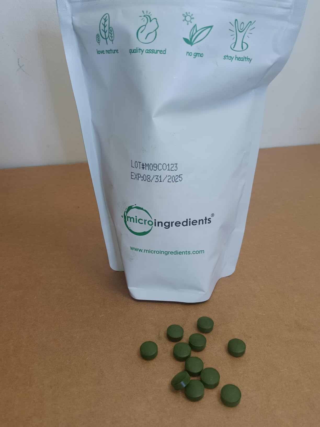 Organic Chlorella Tablets, 500mg Per Tablet, 720 Tabs (360 Grams), 4 Months Supply, Broken Cell Wall, Rich in Vegan Protein & Vitamins, No Filler, No Additives & Non-GMO | Pure Green Algae Superfood customer photo 1