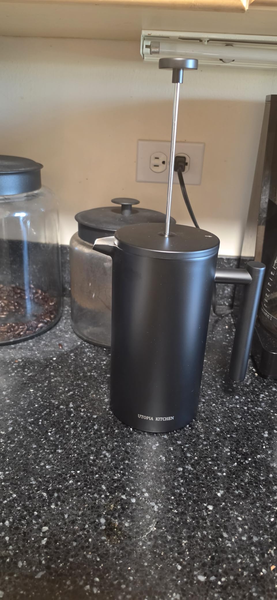 Utopia Kitchen 304 Grade Stainless Steel French Press 34 Oz, Silver | Double Wall Insulated Coffee Press with 4-Level Filtration System, Include 2 Extra Filters, Rust-Free, Dishwasher Safe customer photo 1