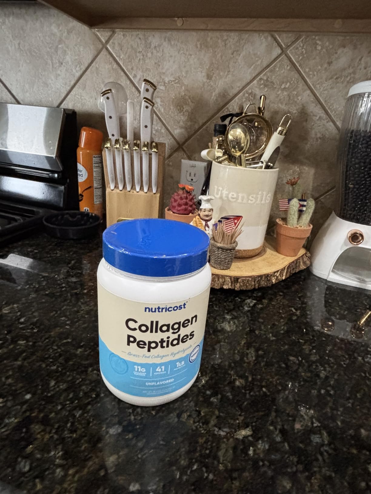 Nutricost Collagen Peptides Powder 1LB (454 G) - Grass Fed Bovine Collagen Hydrolysate (Unflavored) customer photo 1