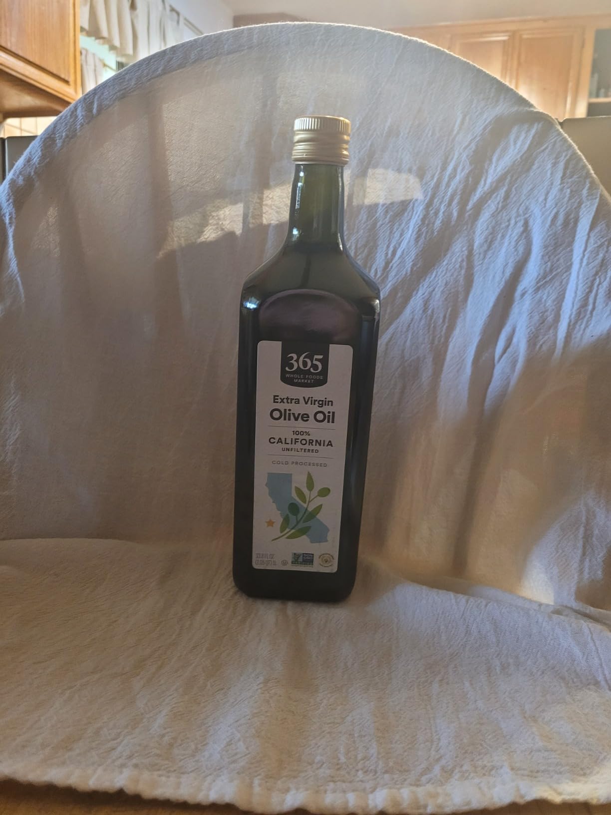365 by Whole Foods Market, Unfiltered Extra Virgin California Olive Oil, 33.8 Fl Oz customer photo 2