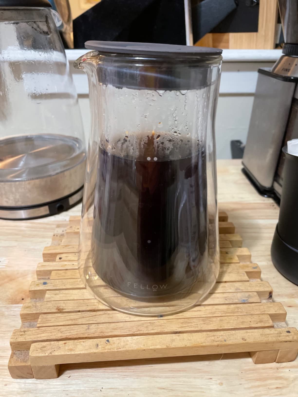 Fellow Stagg [XF] Pour-Over Coffee Maker Set - Stainless Steel Dripper, 20 oz Double Wall Glass Carafe & 30 Paper Filters customer photo 2