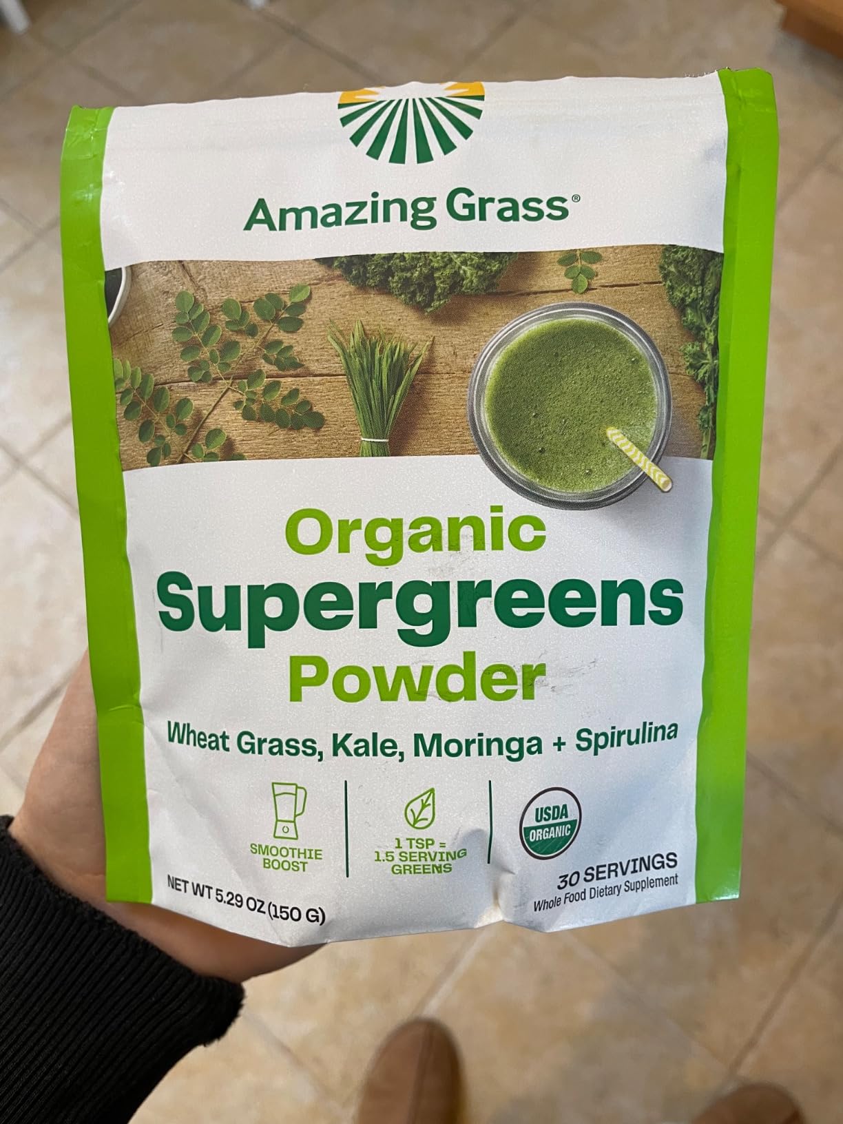 Amazing Grass Super Greens Booster: Greens Powder Smoothie Mix with Spirulina, Moringa, Wheat Grass & Kale Smoothie Booster, Chlorophyll Providing Greens, 30 Servings customer photo 1