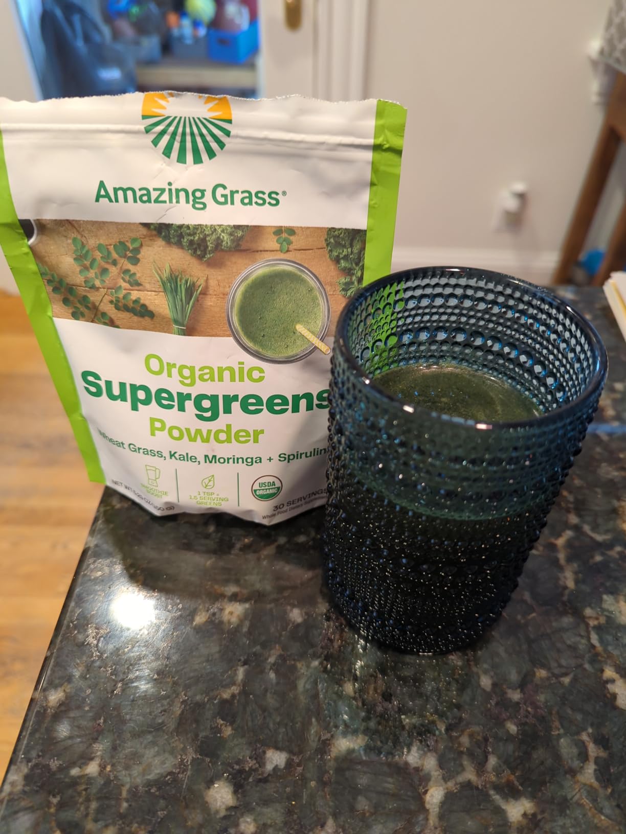 Amazing Grass Super Greens Booster: Greens Powder Smoothie Mix with Spirulina, Moringa, Wheat Grass & Kale Smoothie Booster, Chlorophyll Providing Greens, 30 Servings customer photo 2