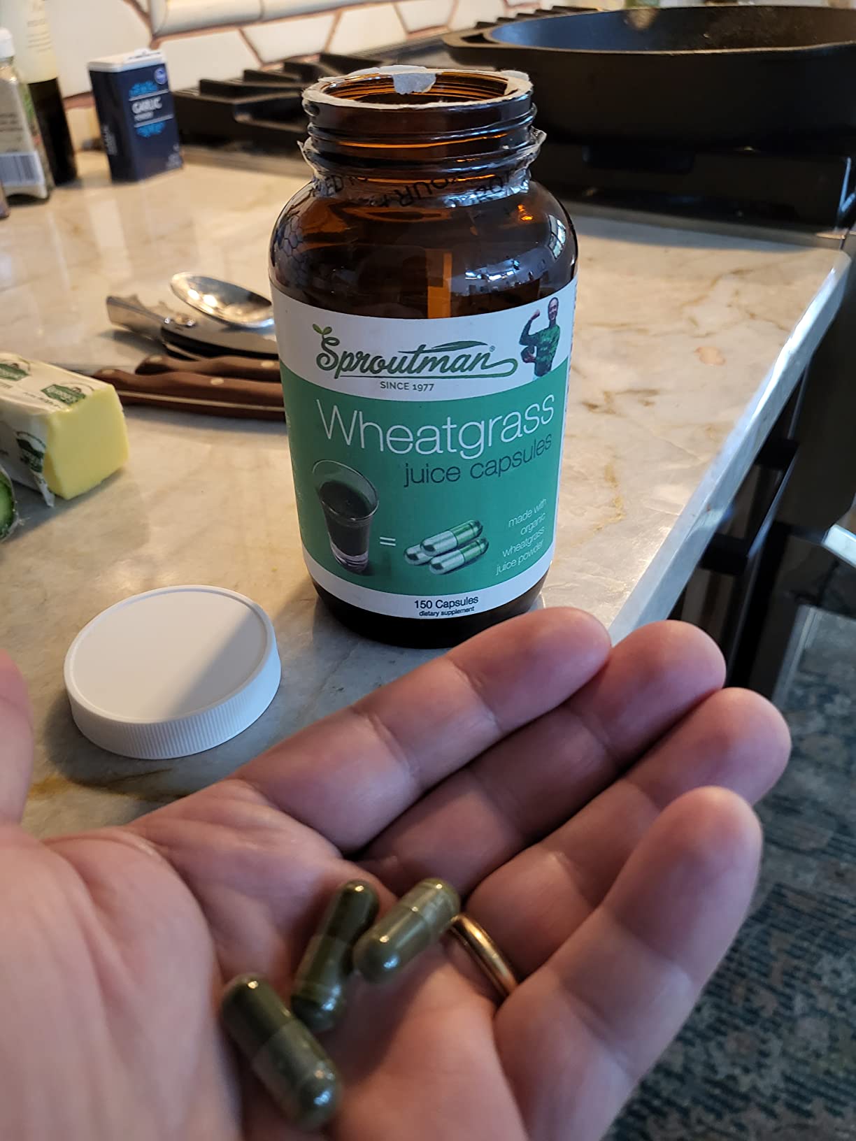 Organic Wheatgrass Juice Powder Capsules by Sproutman - 100% Pure Wheatgrass - Aids Digestion - High in Vitamins, Antioxidants, Chlorophyll, Enzymes, Minerals & Energy (150 Pills) customer photo 1