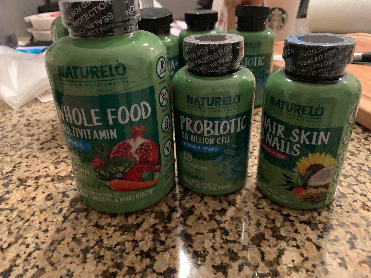 NATURELO Probiotics for Digestive Health, 50 Billion CFU, 60 Vegetarian Capsules, 11 Strains, Daily Use Supplement, Delayed Release, No-Fridge, Boosts Immune System, Probiotics for Women & Men customer photo 1