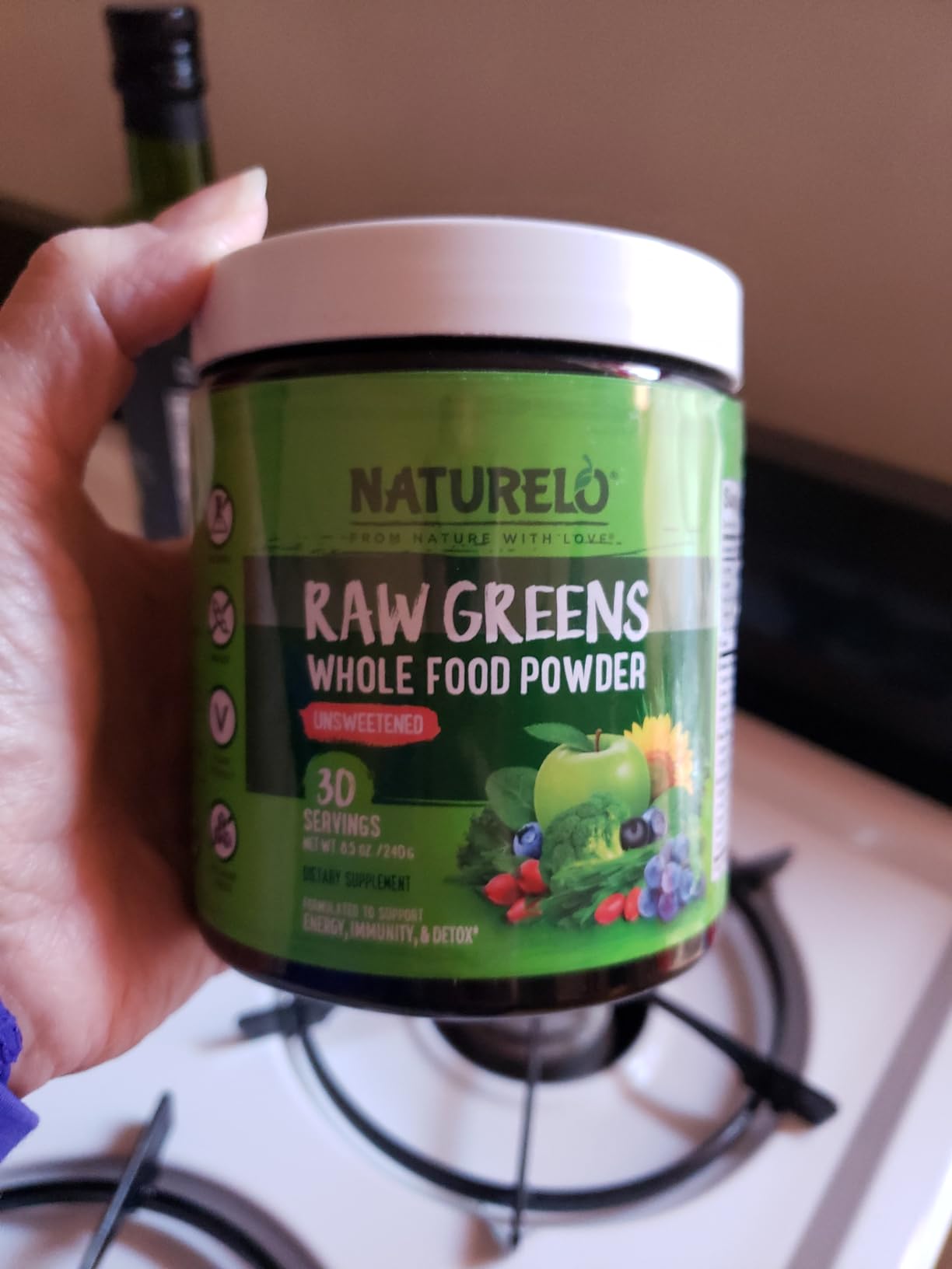 NATURELO Raw Greens Superfood Powder - Unsweetened - Boost Energy, Detox, Enhance Health - Organic Spirulina - Wheat Grass - Whole Food Nutrition from Fruits & Vegetables - 240 Grams customer photo 1