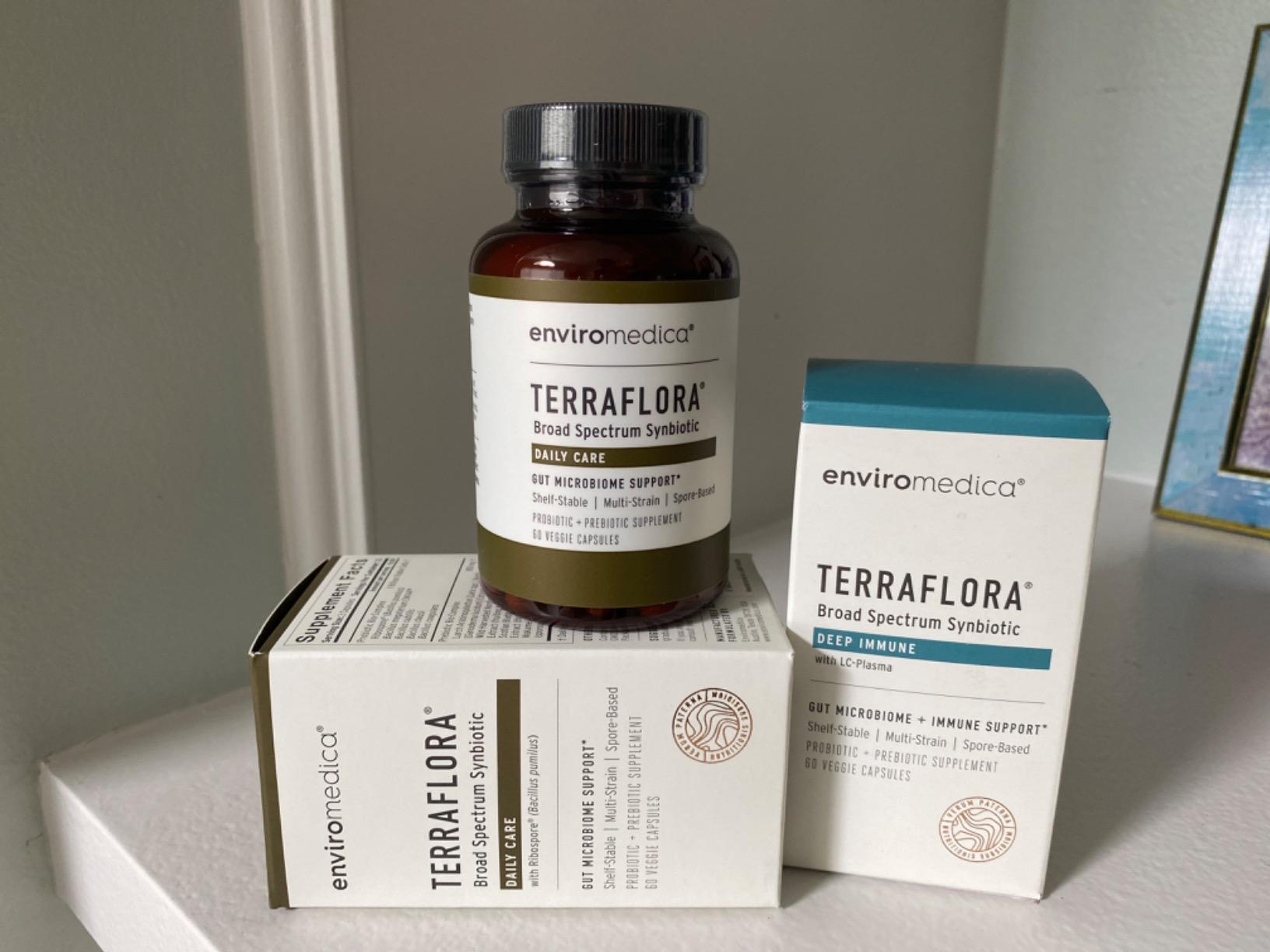 Terraflora Daily Care synbiotic of probiotics and prebiotics for Women and Men 60 ct, Soil Based, Shelf Stable, allergen Friendly Spore Based Supplement Capsules Promote Gut Health by Enviromedica customer photo 2