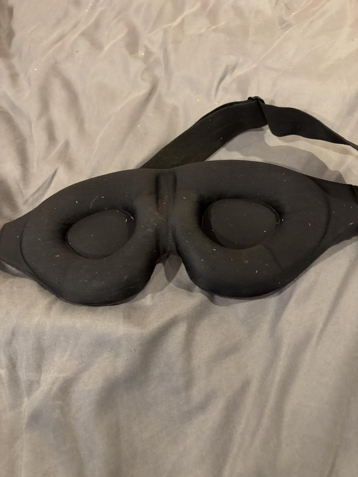 MZOO Luxury Sleep Eye Mask for Side Sleeper Men Women, Zero Eye Pressure 3D Sleeping Mask, Light Blocking Patented Design Night Blindfold, Soft Eye Shade Cover for Travel, Black customer photo 2
