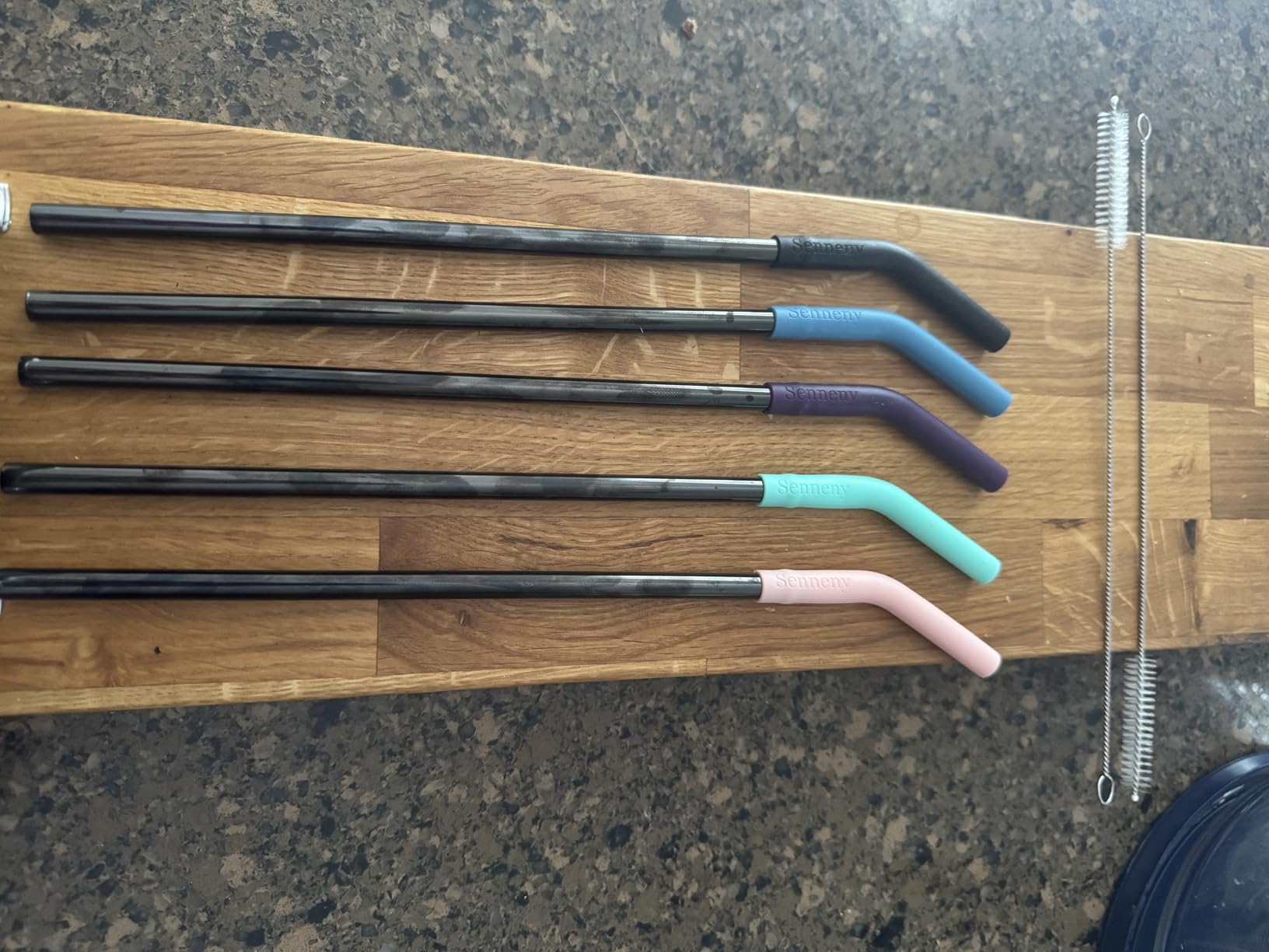Senneny Set of 5 Stainless Steel Straws with Silicone Flex Tips Elbows Cover, 2 Cleaning Brushes and 1 Portable Bag Included (Silver)- 8mm diameter customer photo 1