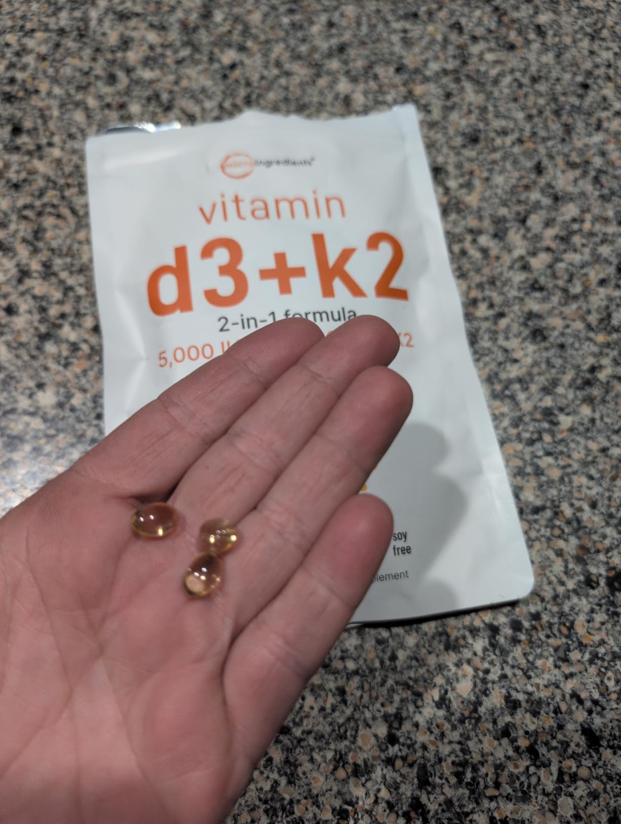 Micro Ingredients Vitamin D3 5,000 IU + K2 MK-7 100 mcg, 300 Softgels | 2-in-1 Vitamins D & K Complex | Extra Strength, Easy to Swallow, Non-GMO, Gluten Free customer photo 2