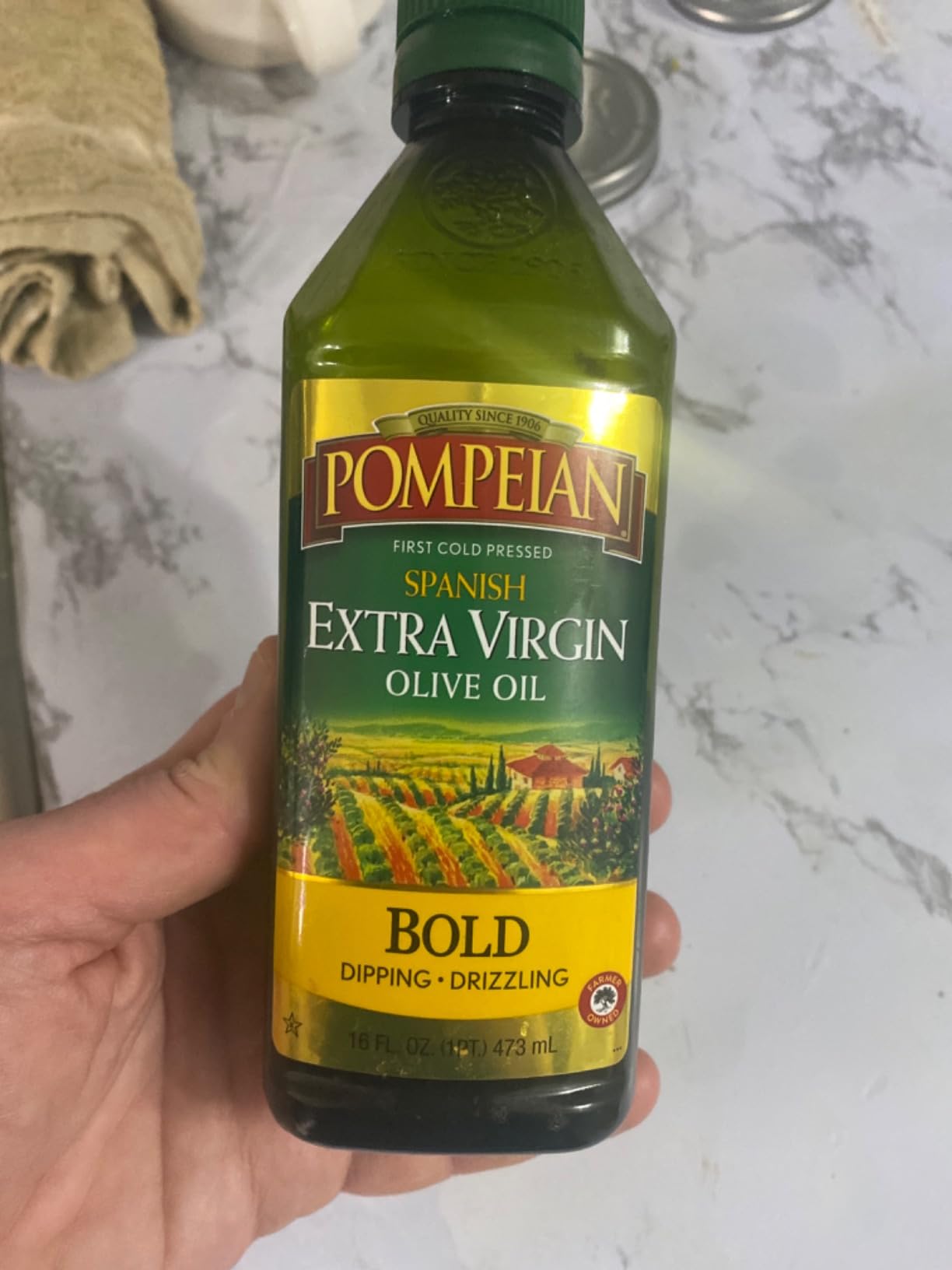 Pompeian Bold Spanish Extra Virgin Olive Oil - 32 fl oz - First Cold Pressed Olive Oil for Cooking - Single Origin - Bold Taste for Dipping and Drizzling customer photo 2