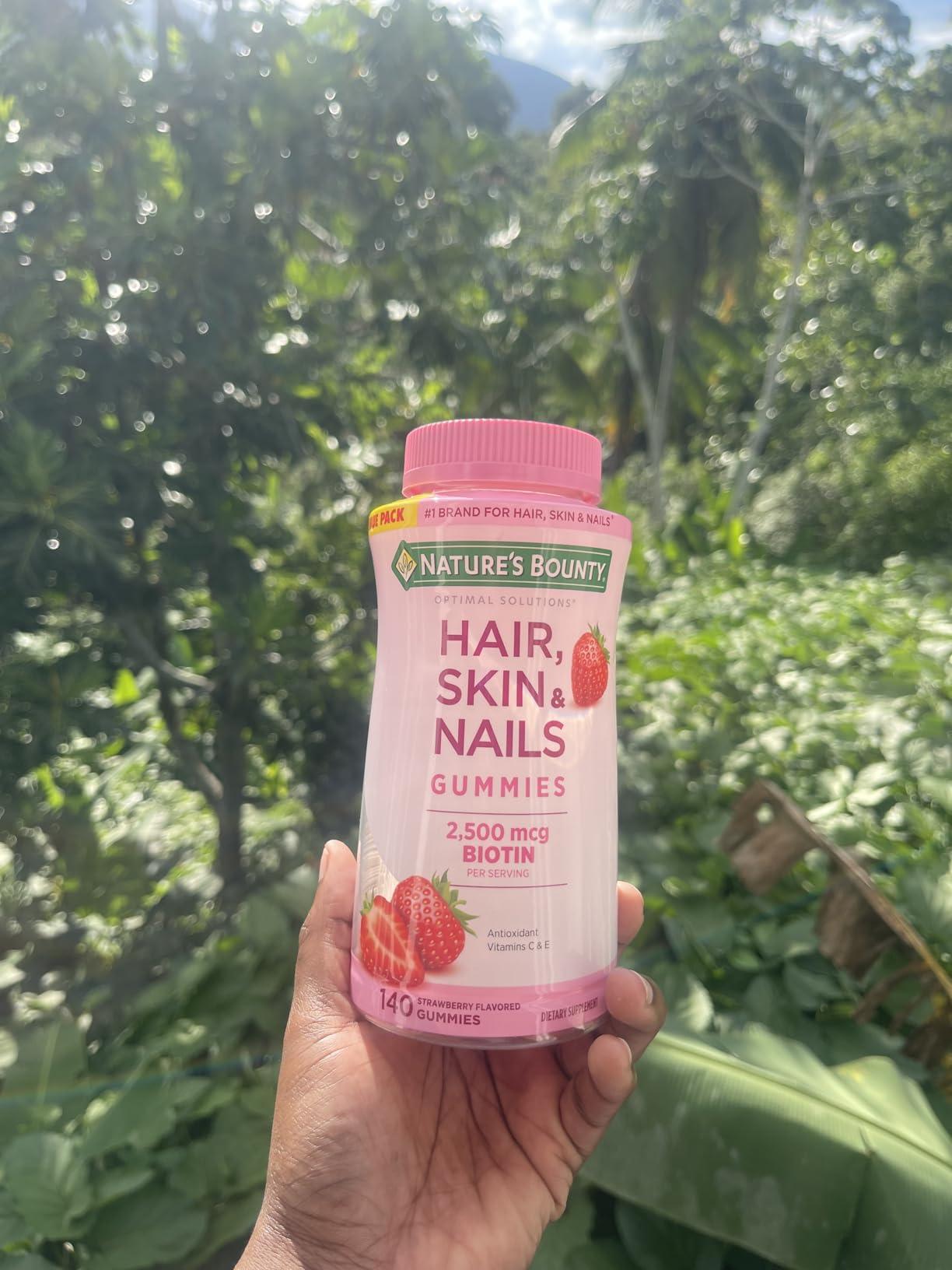 Nature's Bounty Optimal Solutions Hair, Skin and Nails Gummies with Biotin, 2500 mcg, Strawberry Flavored, 200 Count, 100 Total Servings customer photo 2