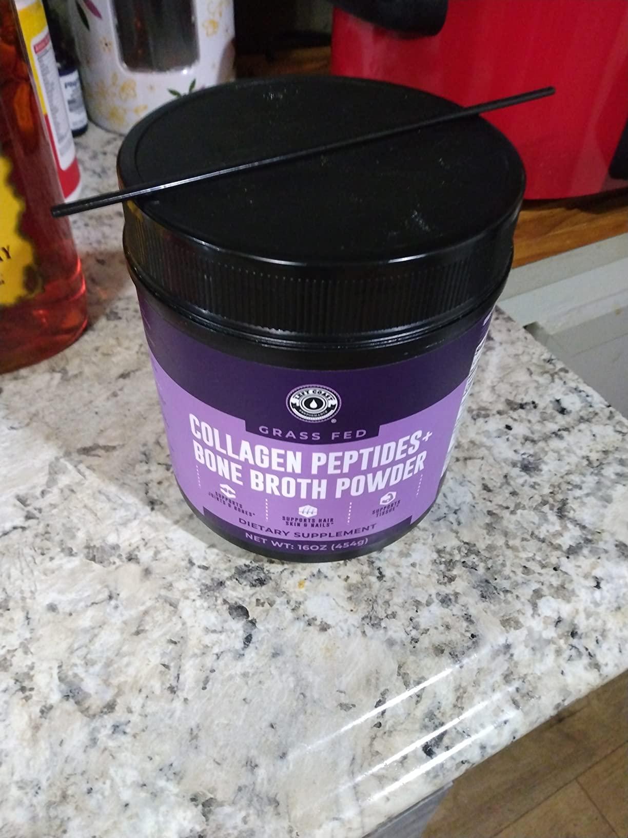 Left Coast Performance Collagen Bone Broth Powder 2lb, Bone Broth with Grass Fed Collagen Peptides. Unflavoured, Grass Fed, Hydrolyzed Beef, Zero Carb, Dairy Free Protein Powder. 64 Servings customer photo 2