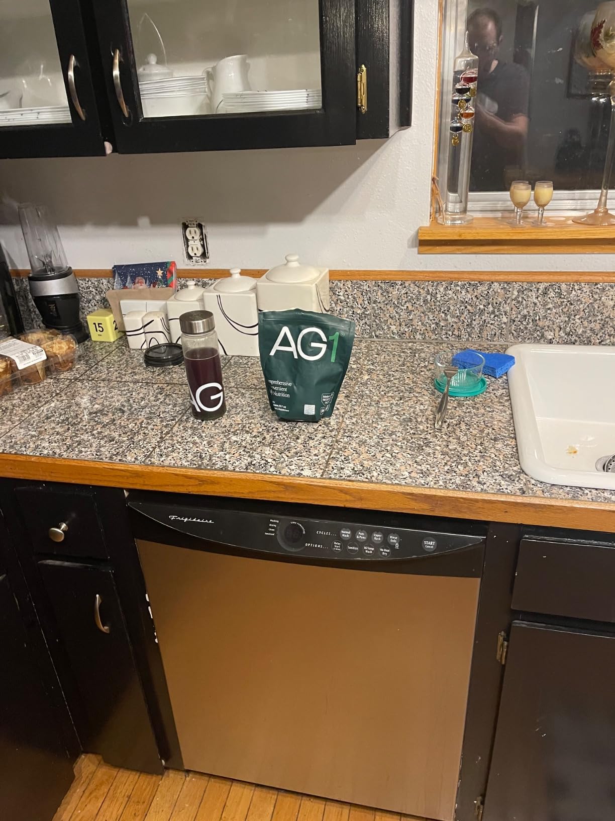 AG1 Greens Powder Supplement | Improve Gut Health | Multivitamin, Probiotic, Gluten Free, Vegan and Keto Friendly | Shaker & Scoop Included | 75 Vitamins (Athletic Greens), Classic Formula customer photo 1