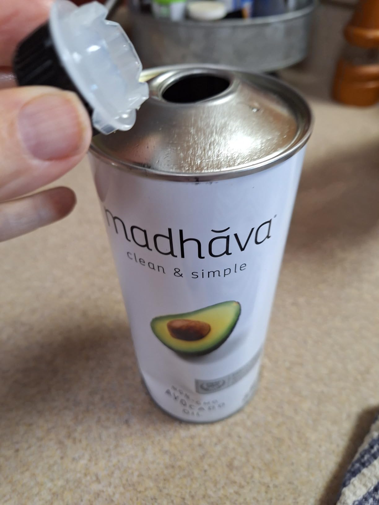 Madhava Organic Olive Oil, 1L Tin, 100% Pure, Single Source, Traceable, Cold Extracted, Non-Gmo, No Pesticides, Gluten Free, Vegan, Kosher, Extra Virgin, 33.8 Fl Oz customer photo 1