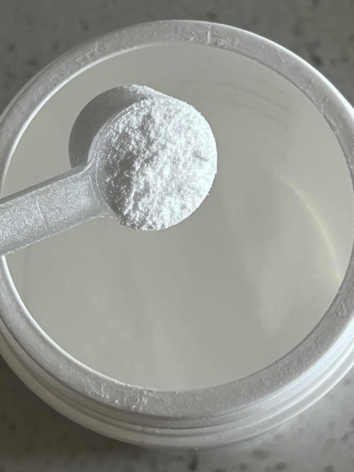 Momentous Creatine Monohydrate Powder - Supports Strength, Lean Muscle, & Recovery - NSF Certified for Sport - 5g per Serving - 90 Servings customer photo 2