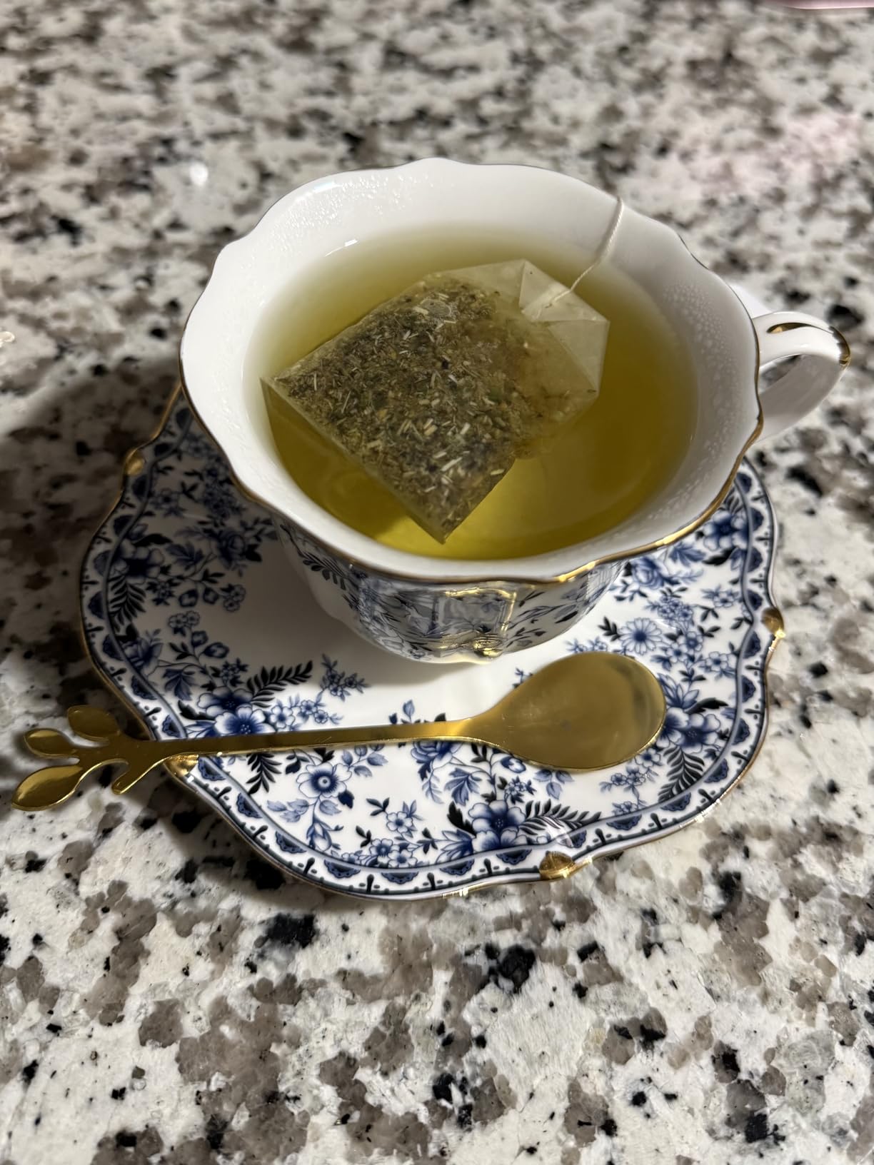 Numi Organic Sweet Slumber Tea with Chamomile, Valerian Root & Lavender, 16 Count Box of Tea Bags Herbal Teasan customer photo 2