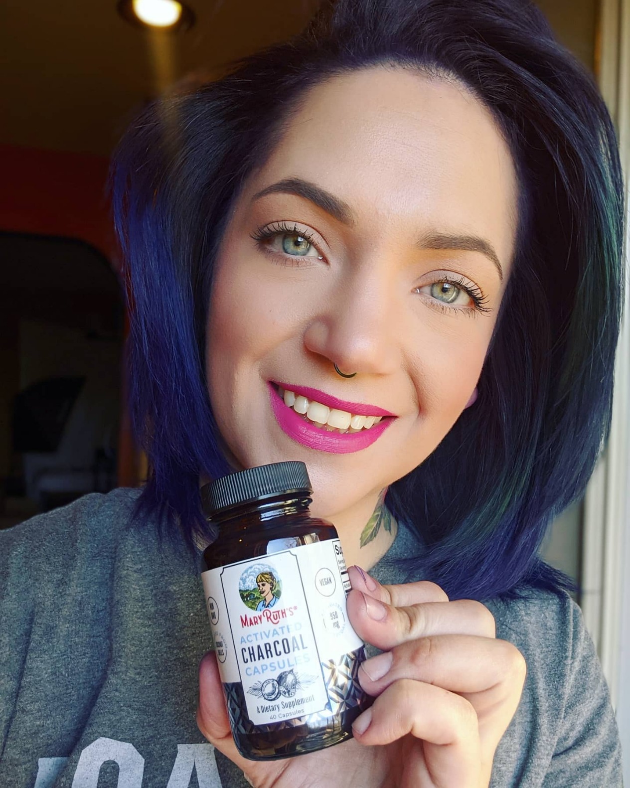 MARYRUTH'S Organics Activated Charcoal Capsules | Substance Adsorption | Derived from Coconut Shells | Vegan Capsules from Pine Trees | Non-GMO | Gluten Free | 40 Count customer photo 2