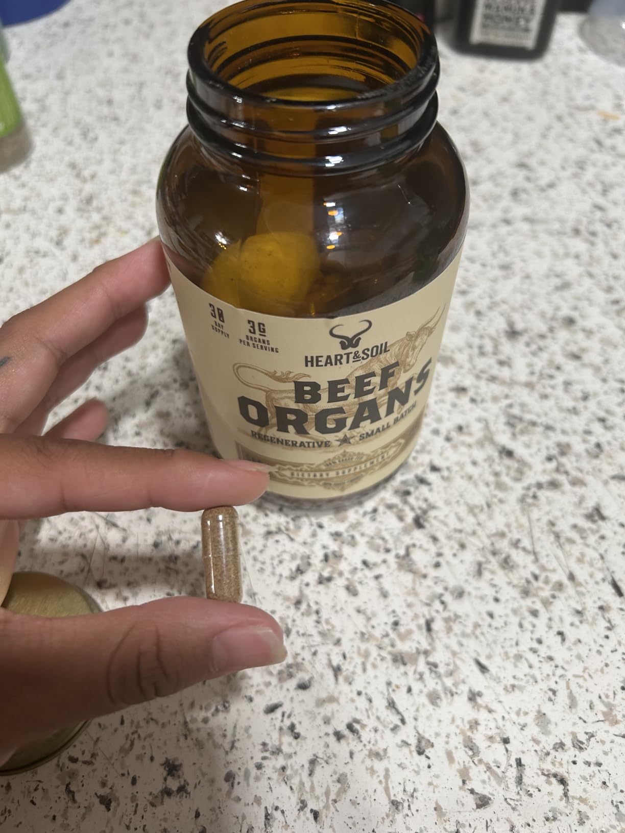 HEART & SOIL - 100% Grass Fed & Finished Beef Organs from Regenerative Cattle with Liver, Heart, Kidney, Pancreas & Spleen - 3000mg Beef Organ Supplement for Women & Men - Glass Bottle - 180 Capsules customer photo 2