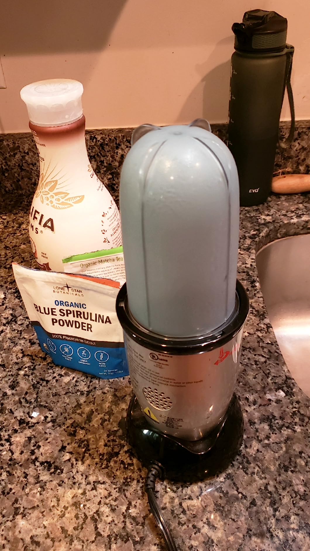 Lone Star Botanicals Organic Blue Spirulina Powder - 100% Pure Blue-Green Algae, No Fishy Smell, Vegan Superfood for Smoothies & Drinks, Non GMO, Gluten-Free, Vegan customer photo 2