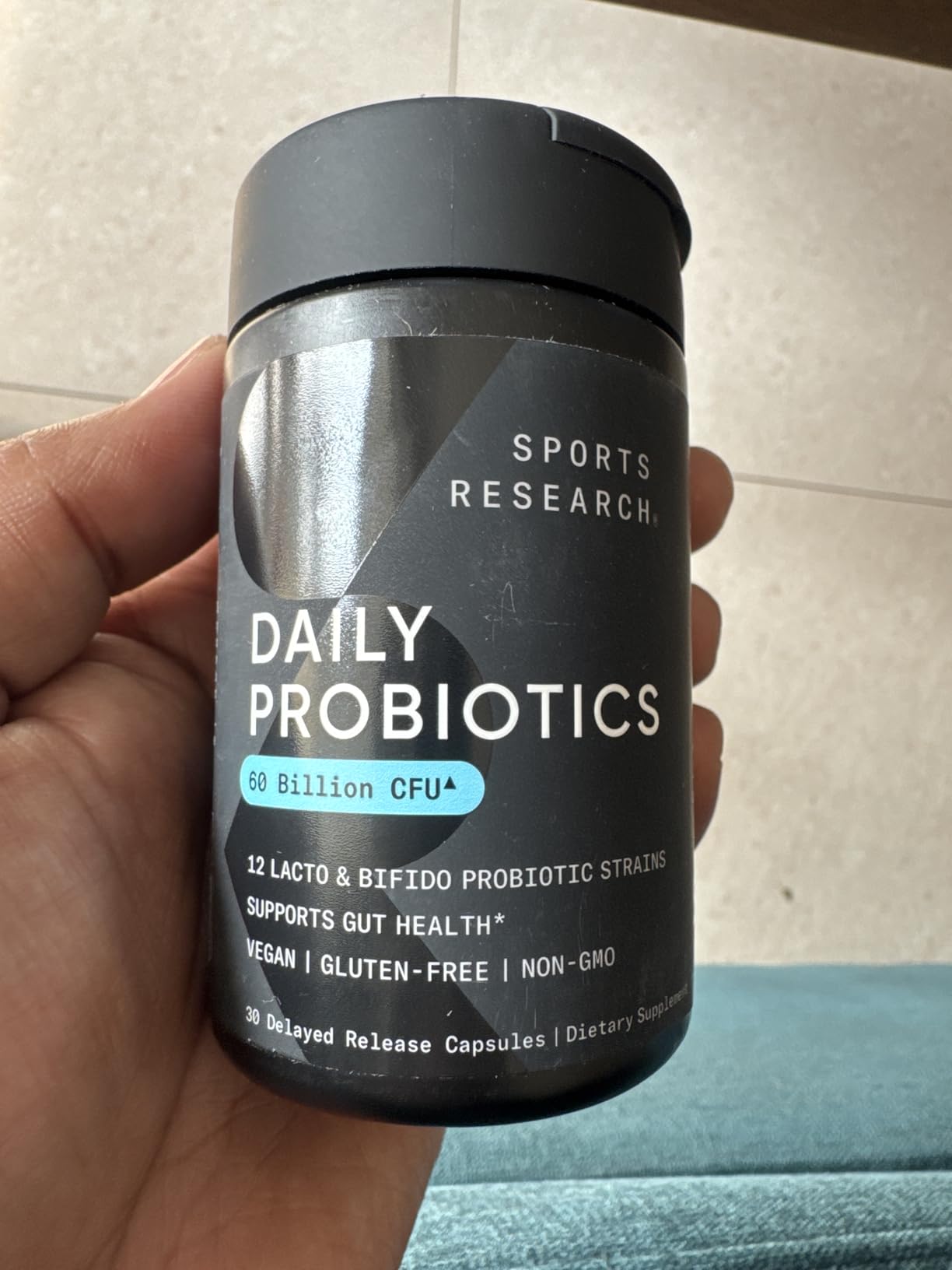 Sports Research Daily Probiotics with Prebiotics, 60 Billion CFU - Vegan Capsules for Gut Health & Digestive Support, Probiotics for Women & Men - Non-GMO Verified & Gluten Free - 30 Count customer photo 2