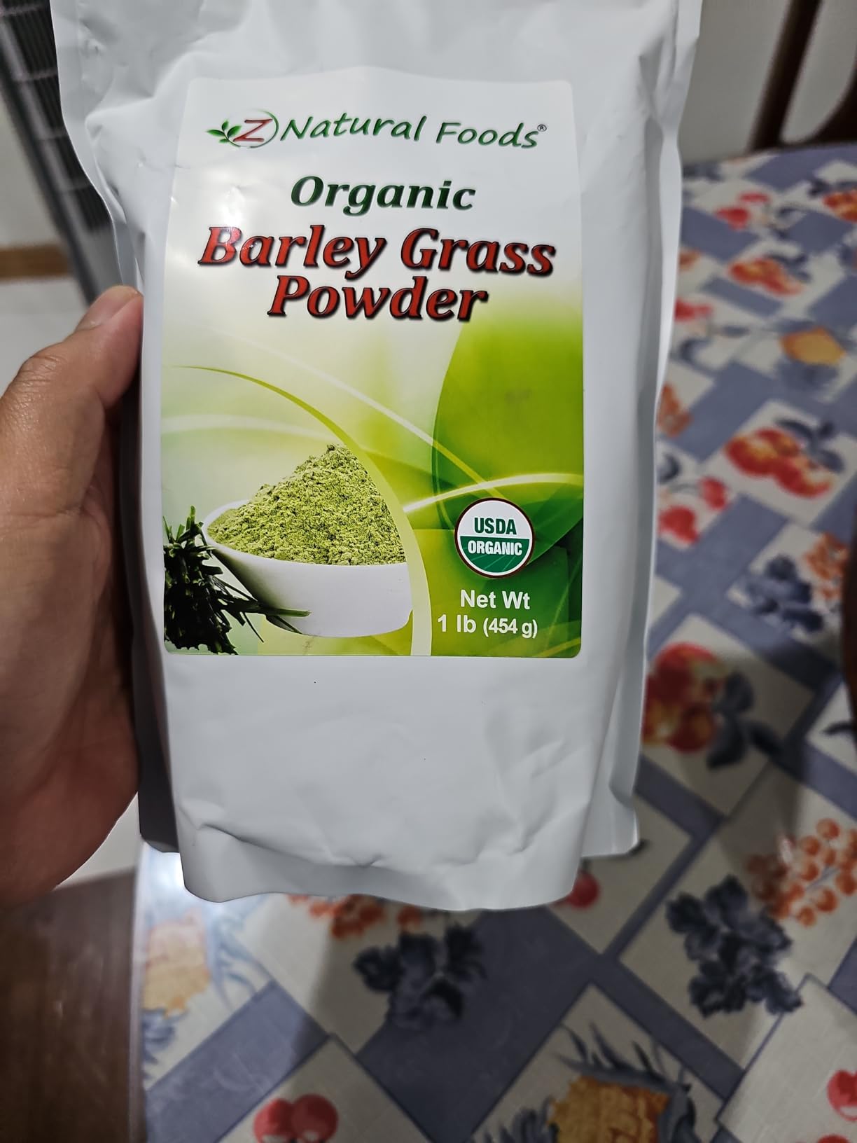 Z Natural Foods Organic Barley Grass Powder - USDA Organic Whole Food Green Blend for Energy Boost, Detox & pH Balance with Amino Acids, Minerals - Antioxidant Mix for Juice, Water, Smoothies, 1 lb customer photo 1