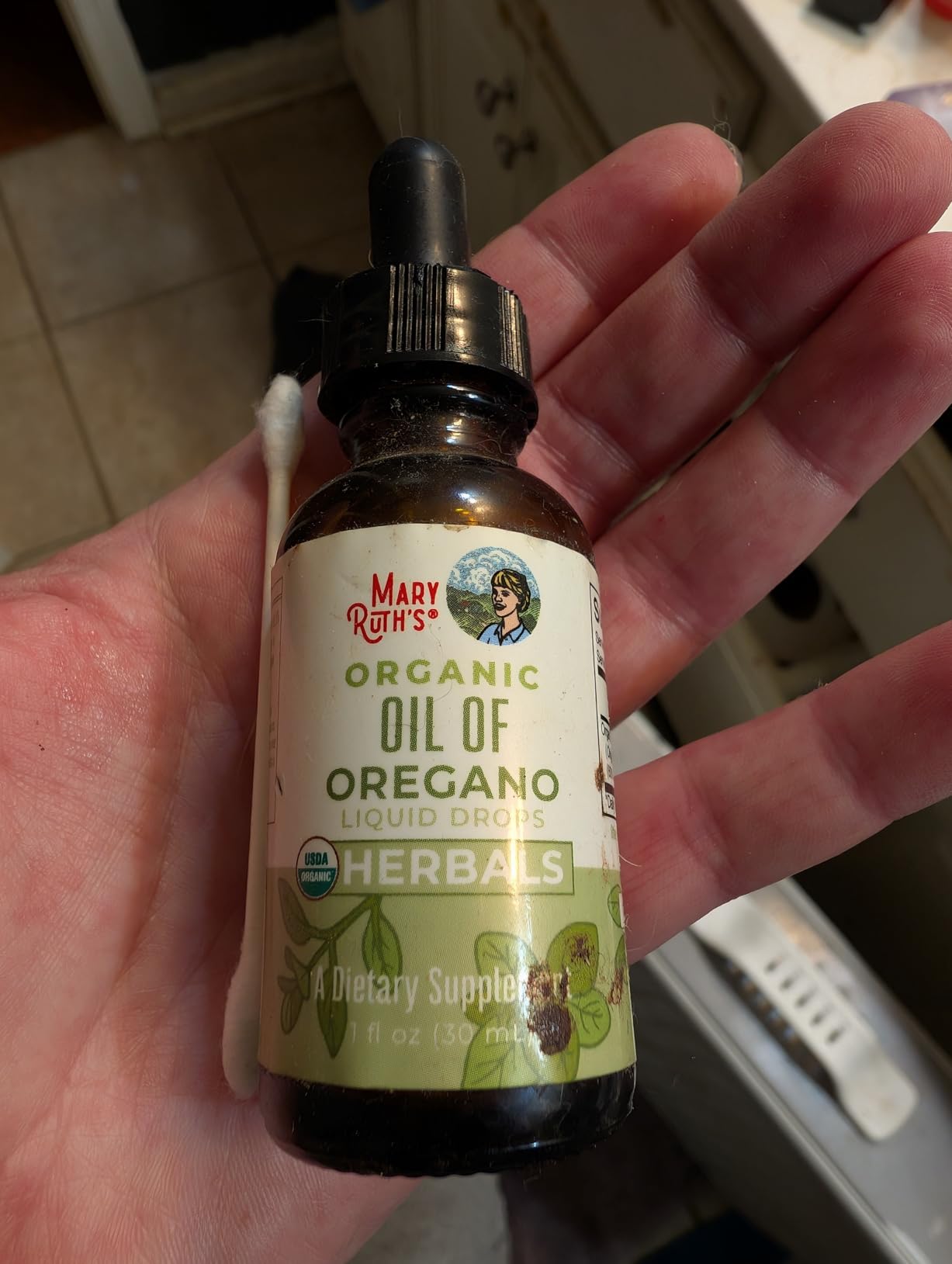 MaryRuth Organics Oregano Oil Drops | 6 Month Supply | USDA Organic Oil of Oregano Liquid | Herbal Blend for Immune Support | Digestive Health | Overall Health | Vegan | Sugar Free | Non-GMO | 1 Fl Oz customer photo 1