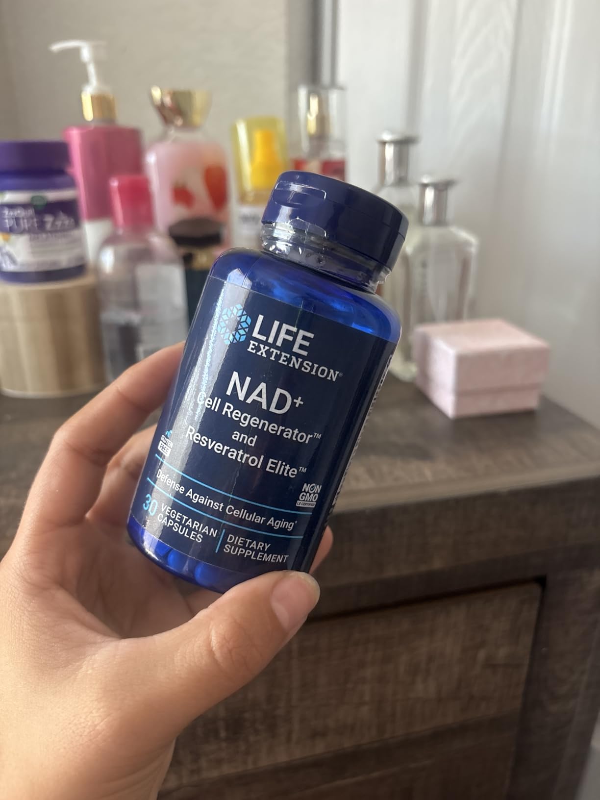 Life Extension NAD+ Cell Regenerator and Resveratrol Elite, nicotinamide riboside, Trans-resveratrol, quercetin, Fisetin, Heart Health, Healthy Aging, Vegetarian, Non-GMO, Gluten Free, 30 Capsules customer photo 2