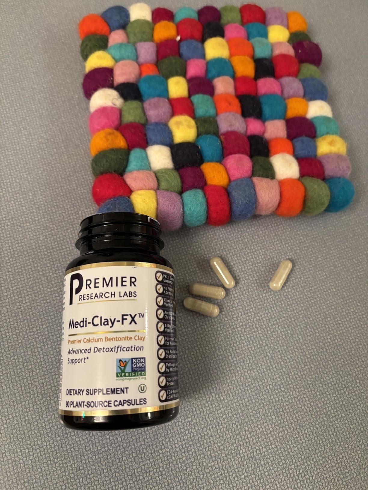 Premier Research Labs Medi-Clay-FX: Bentonite Clay Capsules for Detoxification | Food Grade Smectite Supplement | Absorb Toxins, Supports Cellular Health and Mold Detox - 90 Capsules customer photo 1