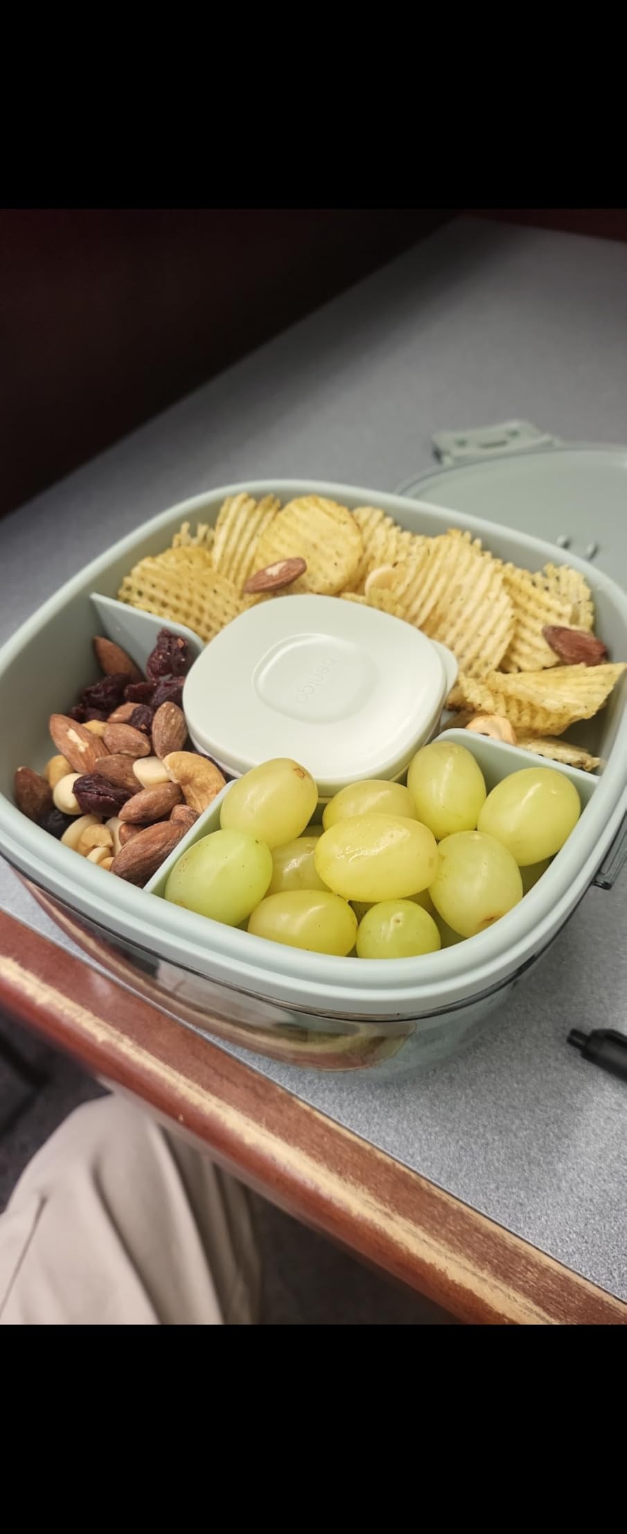 Bentgo Glass Salad Container - 7.6-Cup Salad Bowl with Airtight Lid, Leak-Proof Sauce Container, 4-Compartment Bento Tray & Reusable Fork - BPA-Free for Meal Prep, Office & More (Lavender) customer photo 1