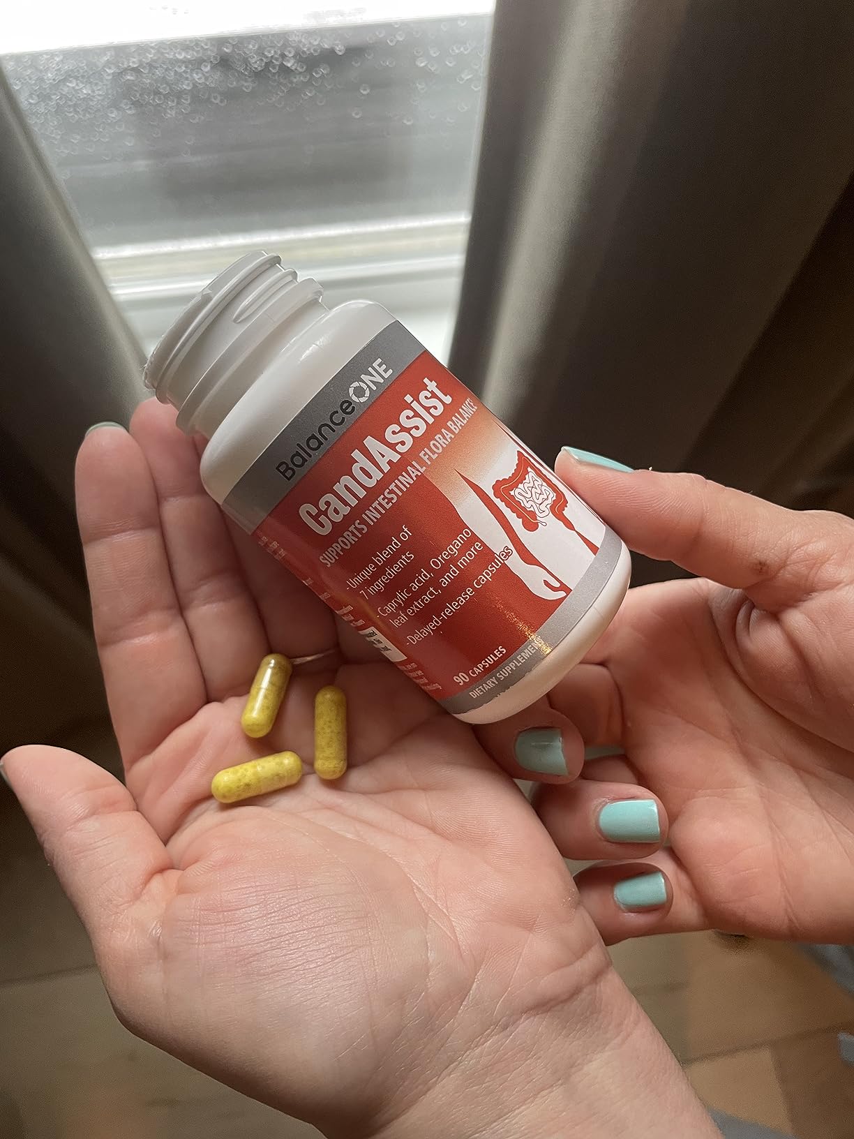Balance ONE Candida Cleanse Support Supplement for Women & Men - Digestive Support with Caprylic Acid, Oregano, Berberine & Undecylenic Acid - 90 Delayed Release Capsules - CandAssist customer photo 2