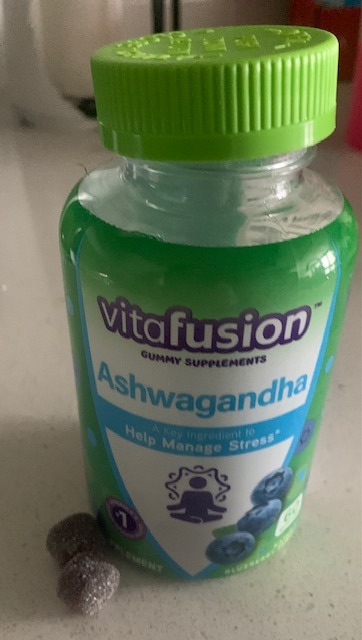 Vitafusion Ashwagandha Gummies - Clinically Shown Adaptogen Sensoril Ashwagandha 125mg Per Serving - Help Manage Stress - Chewable Gummy Vitamins/ Alternative to Liquid Capsules Drops Powder, 60 Count customer photo 1