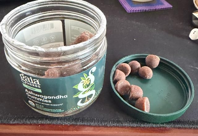 Gaia Herbs Organic Ashwagandha Gummies - Stress Support* - Made with Cinnamon & Ginger - Gluten Free & Vegan - 81 Count (27 Servings) customer photo 1